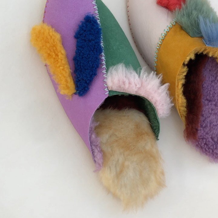 fluffy details of @cabinslippers