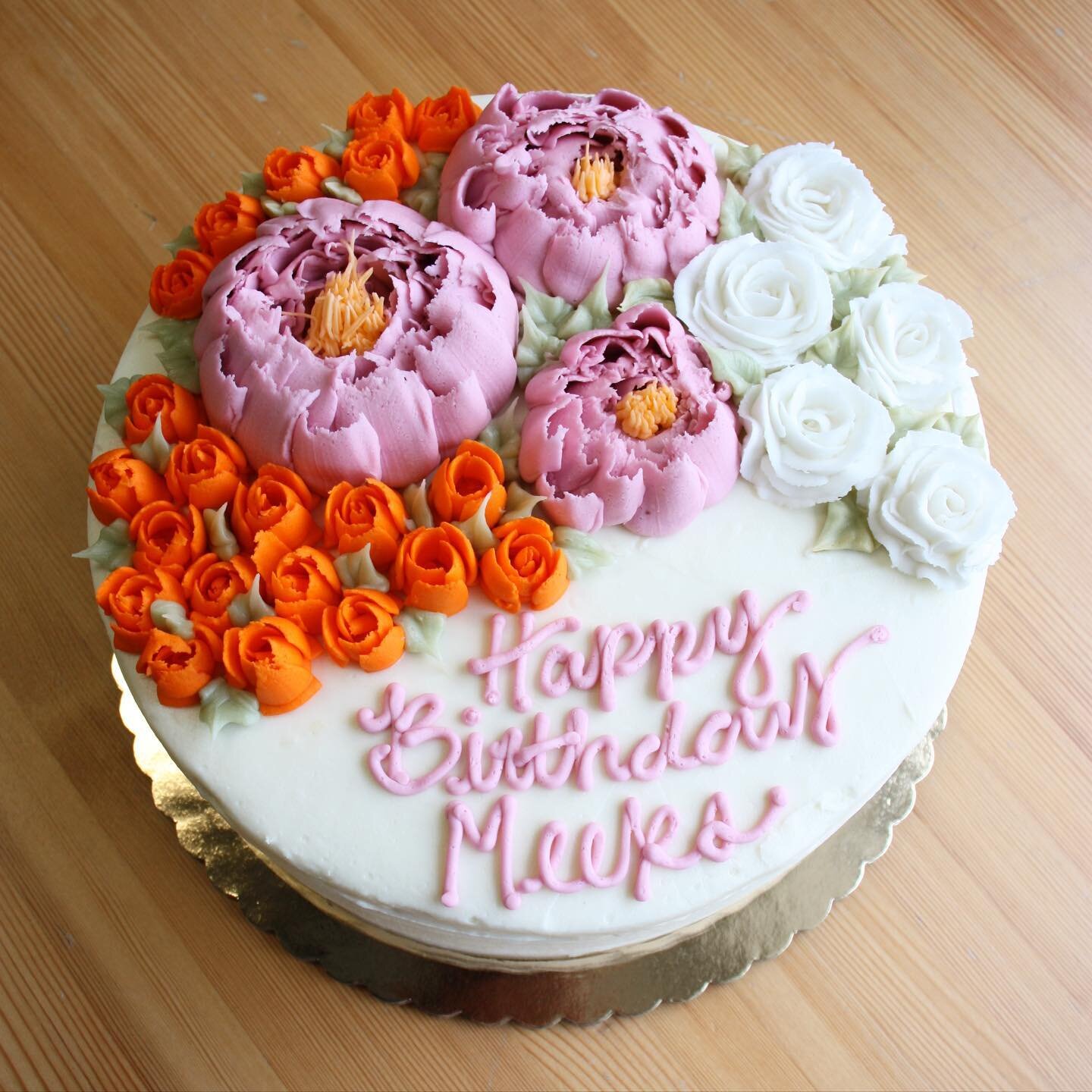 Buttercream Blooms making this rainy day brighter 🌸