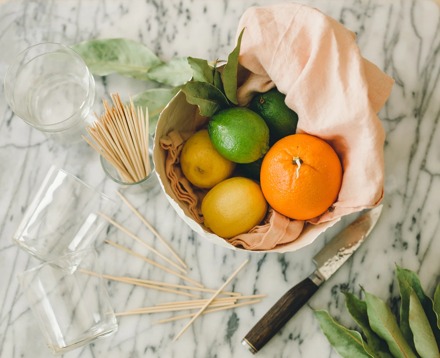 3 Step Cocktail Garnish That Will Make Any Cocktail Look Good | Cocktail DIY