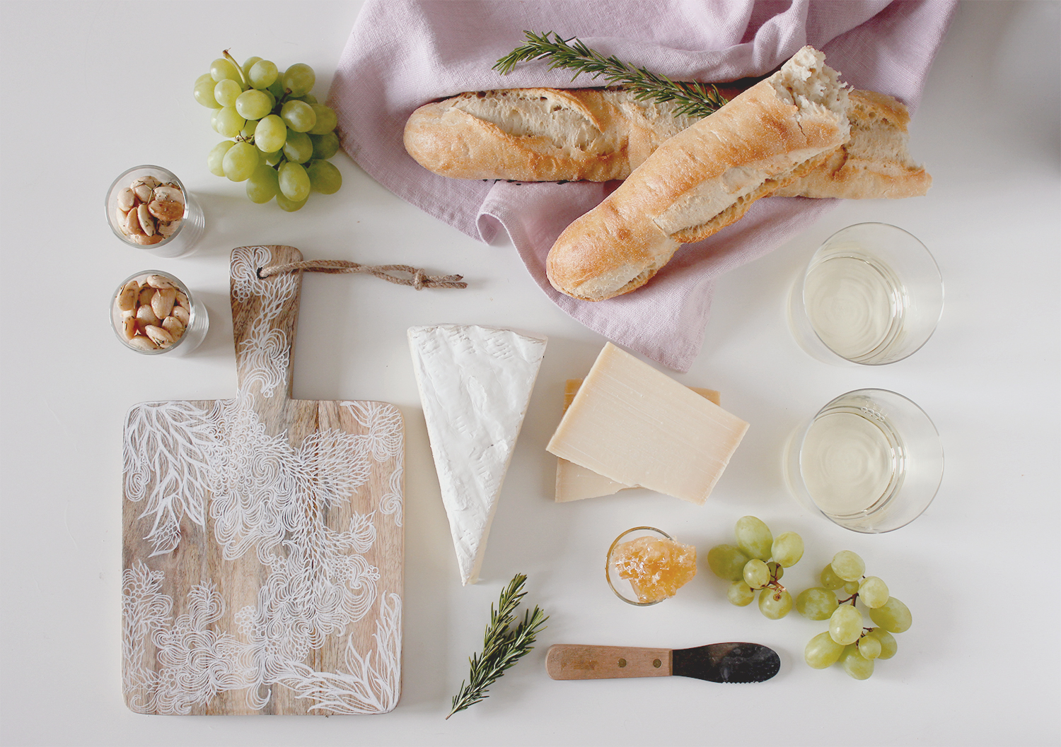 6 Must Have Ingredients for the Perfect Cheese Plate | Entertaining