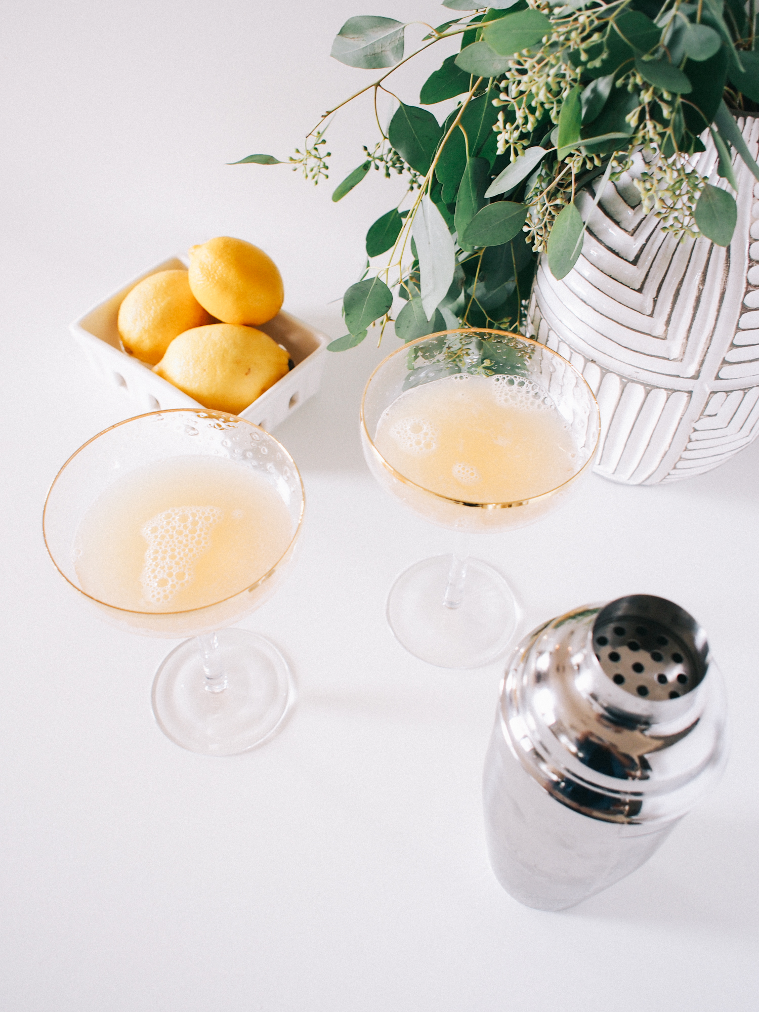Lavender-Lemon-Rose-Cocktail-5.jpg