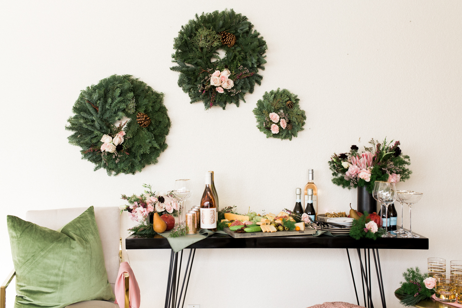 How To Host A Cozy Holiday Cocktail Party At Home This Season A Fabulous Fete,Grunge Aesthetic Black And White Rapper Wallpaper