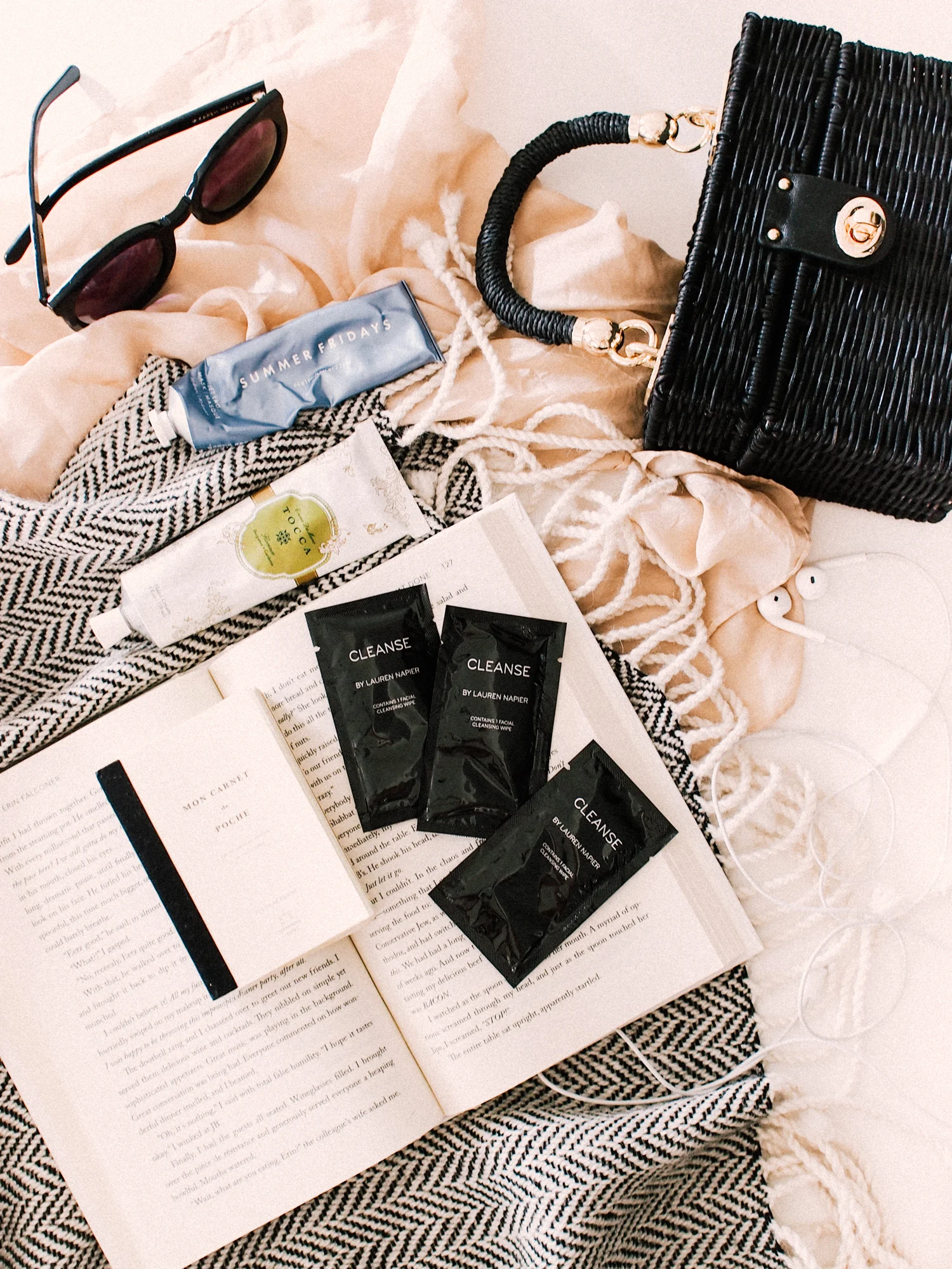 How to Assemble the Perfect In-Flight Kit
