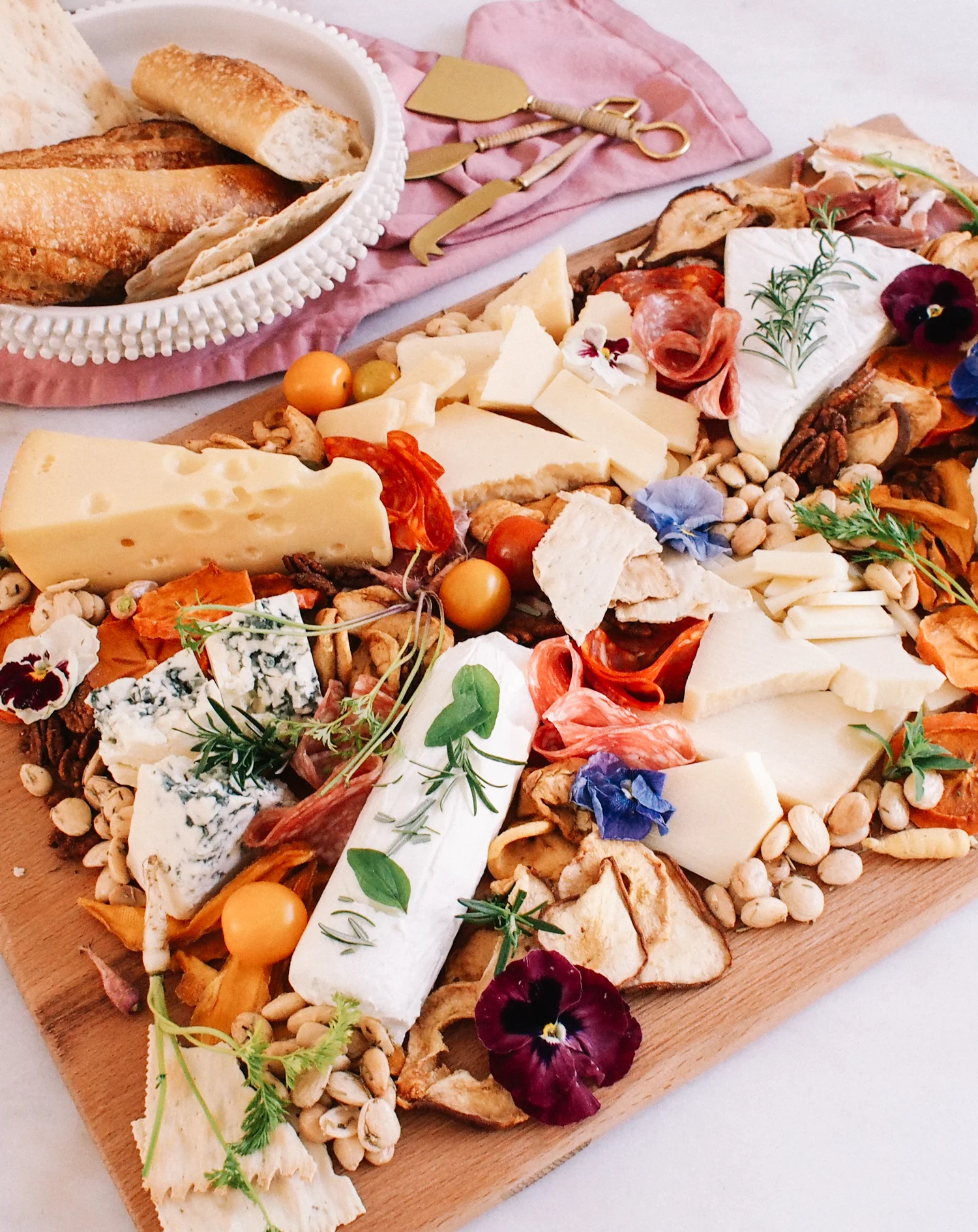 How to Make the Perfect Cheese Board