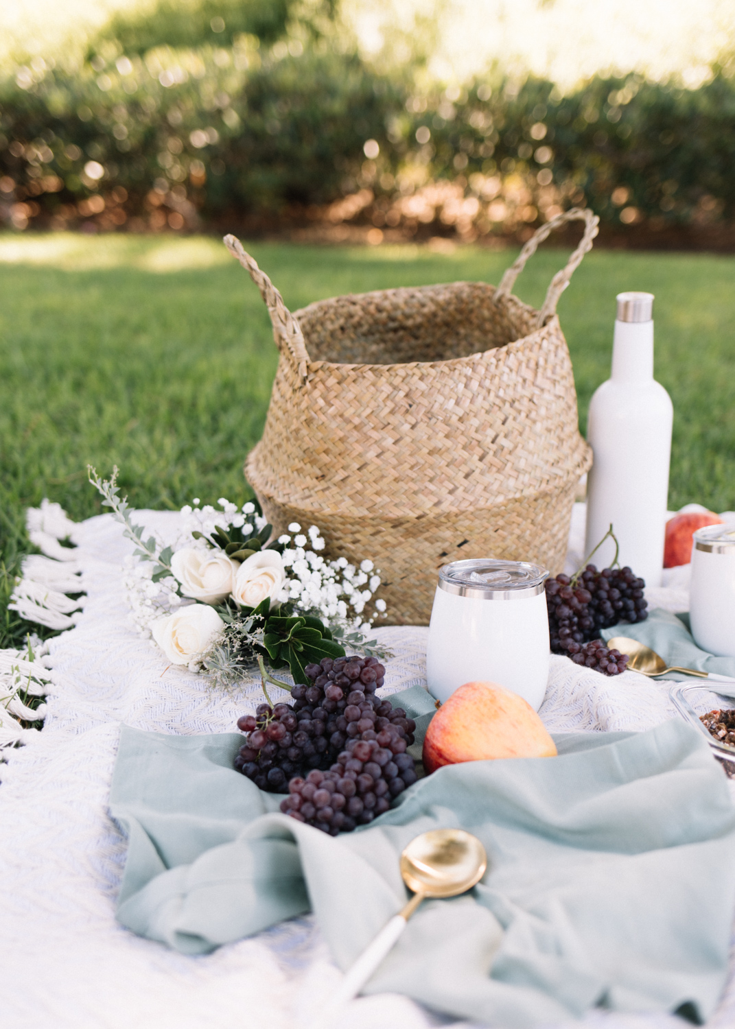 Summer Picnic Essentials - A Fabulous Fete.jpg
