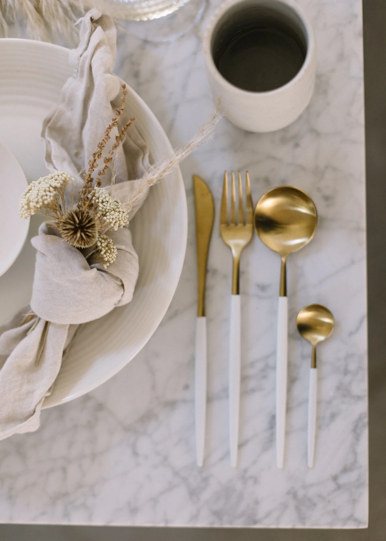 Place Settings / 4 Ways