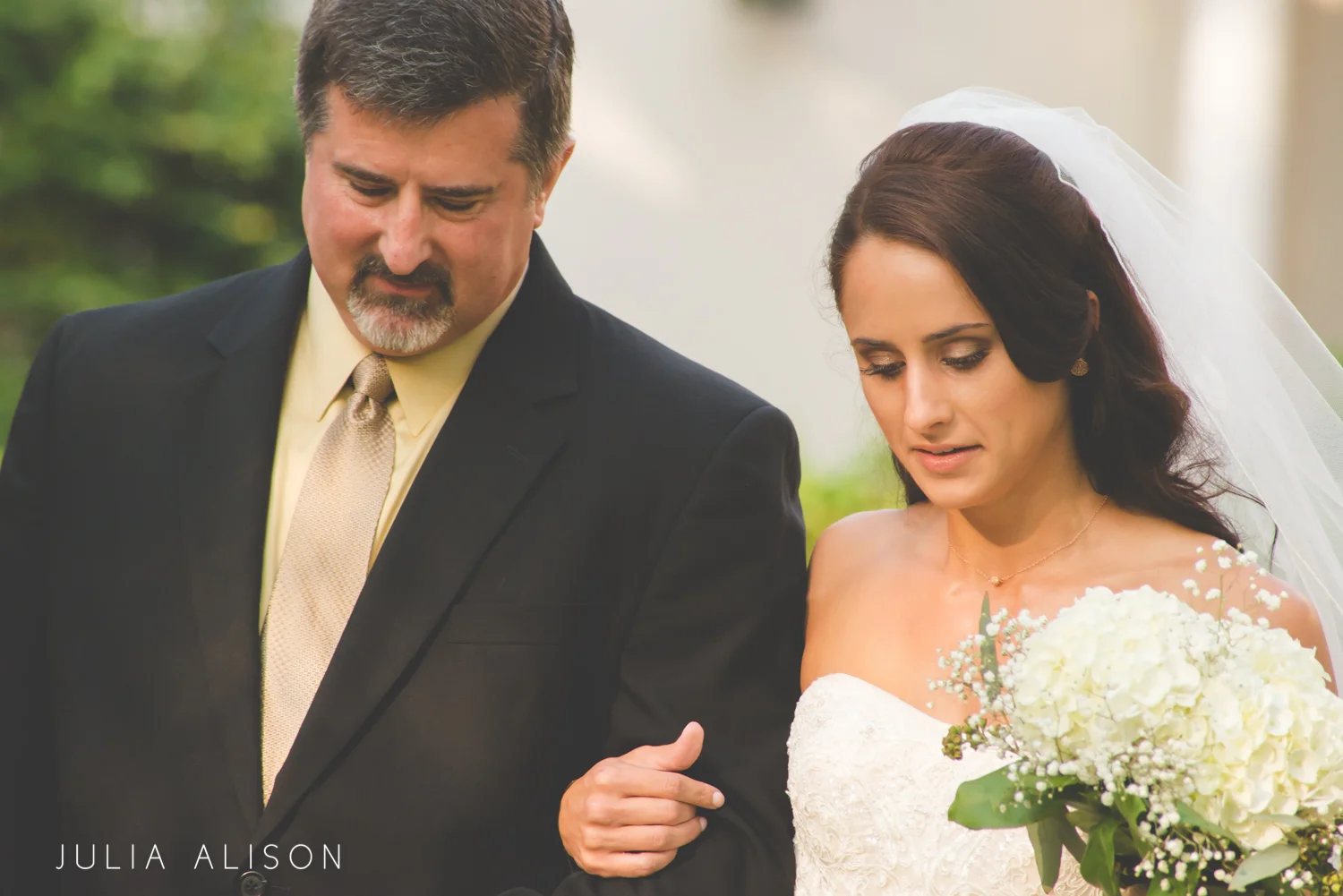 Sarah + Logan's Romantic Wildwood Inn Wedding | Wedding Photographer Denton, TX