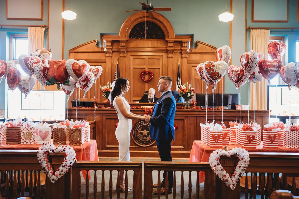 Fort Worth Courthouse Elopement -2.jpg
