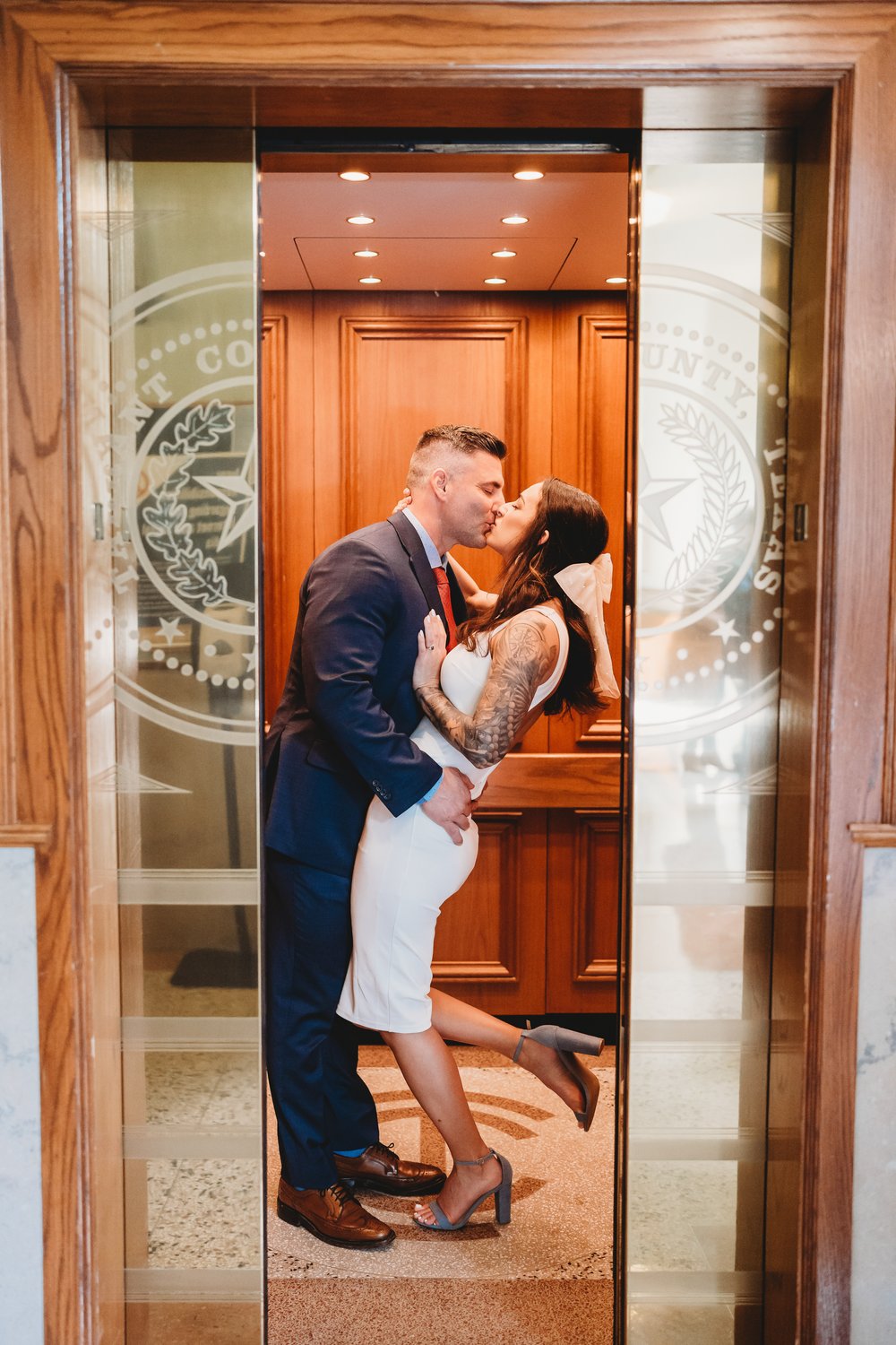 Fort Worth Courthouse Elopement -11.jpg