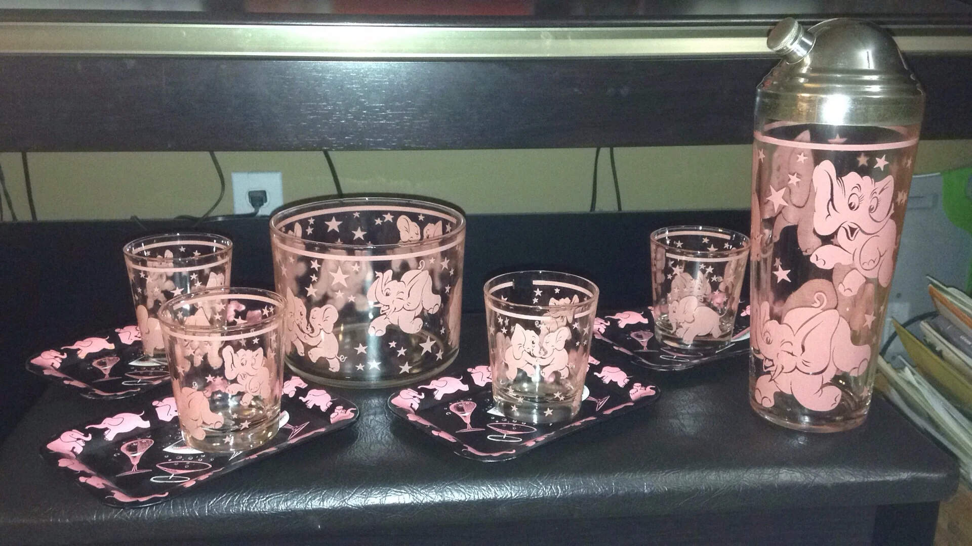 Hazel Atlas PINK ELEPHANTS