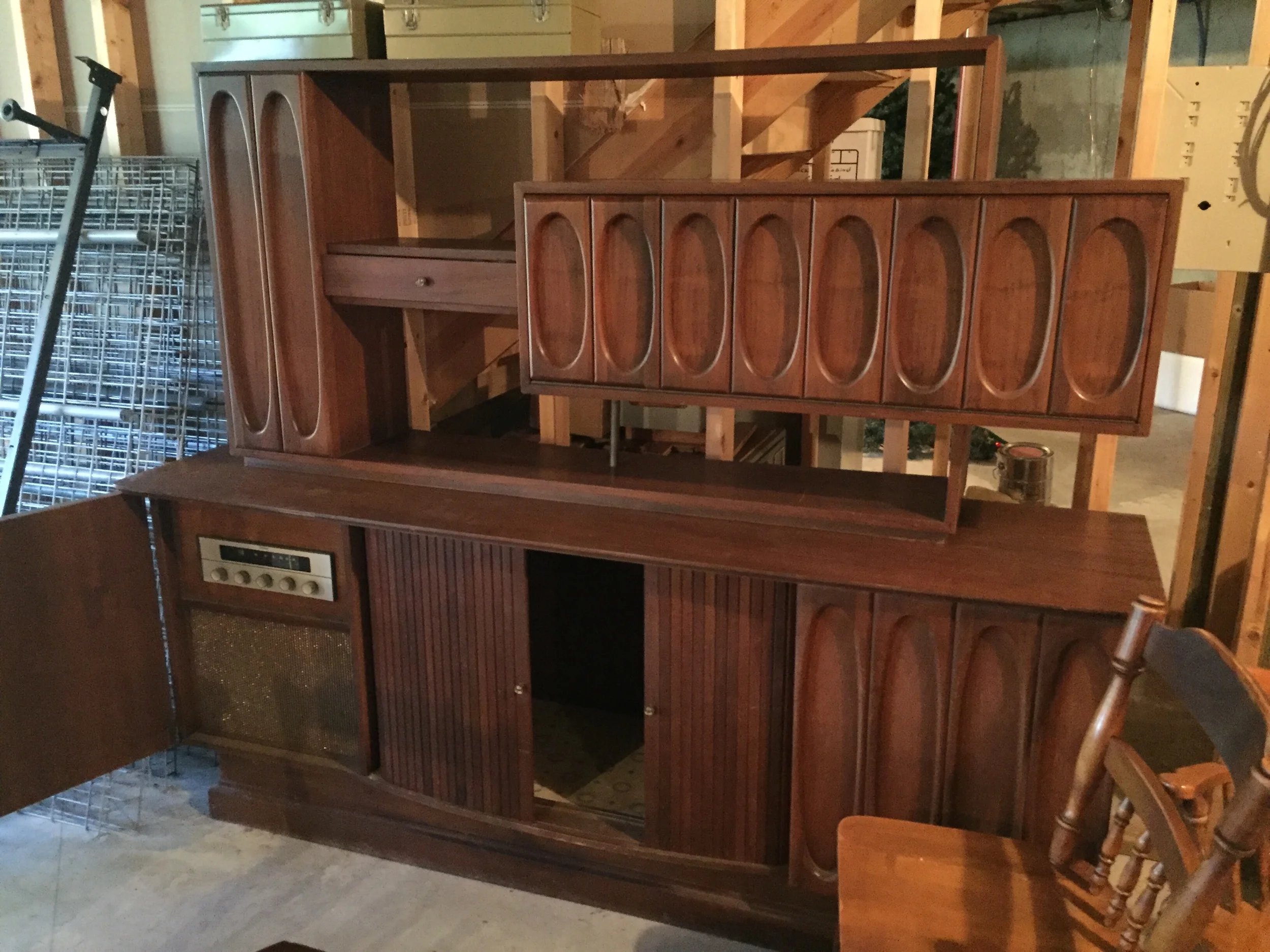 Amazing Walnut custom entertainment unit. This features built in speakers and receiver, pUll out for turntAble, tambour doors. The top cabinet has a bar area! I can’t wait to get it home and cleaned up., test the audio equipmenT and report back. It …
