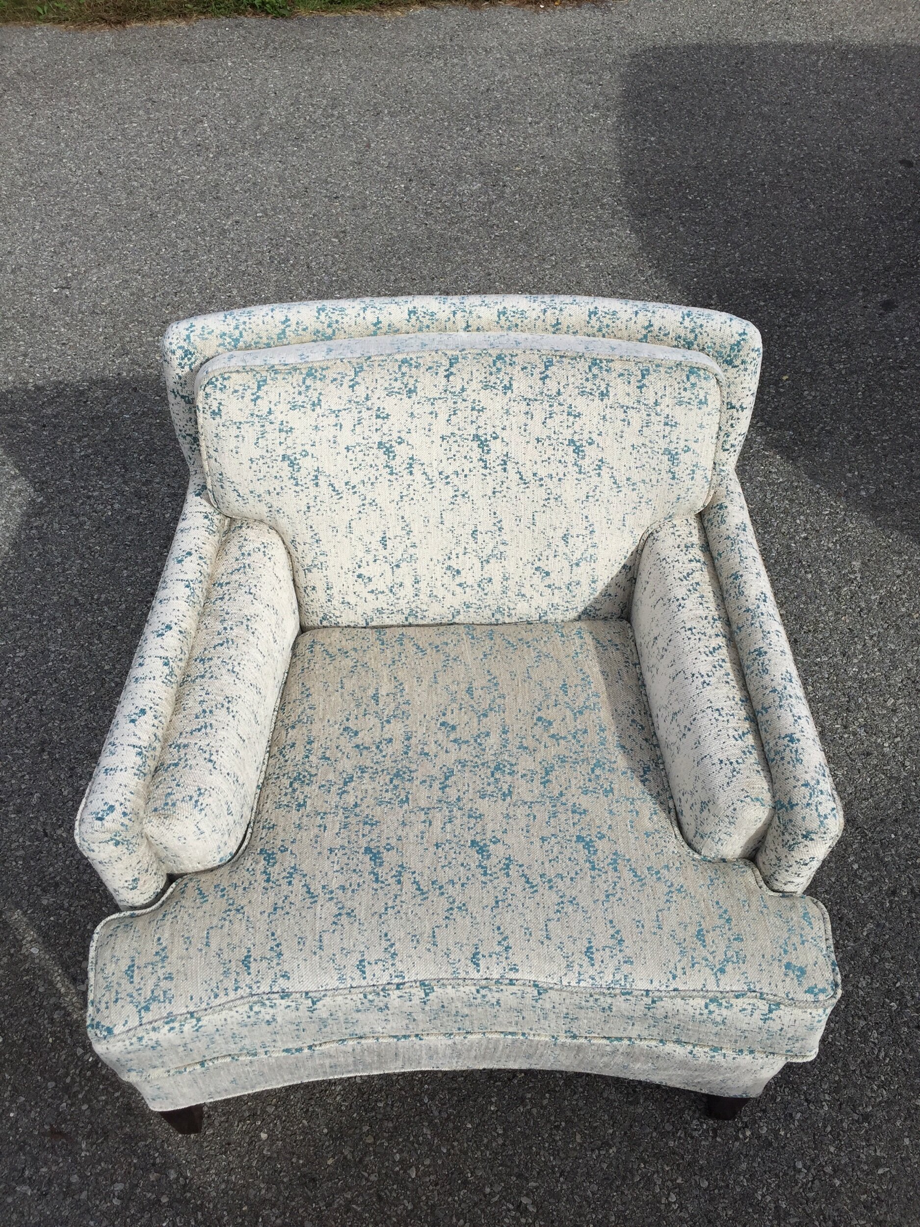 LoTs of details! Piping or welting, notched seat cushion and Although it us mid century in stature, it is wider than many era chairs. Next to my modern couch, you can see she is smaller than today’s overstuffed and overplumped styles. Great when you have an older home with smaller rOoms!