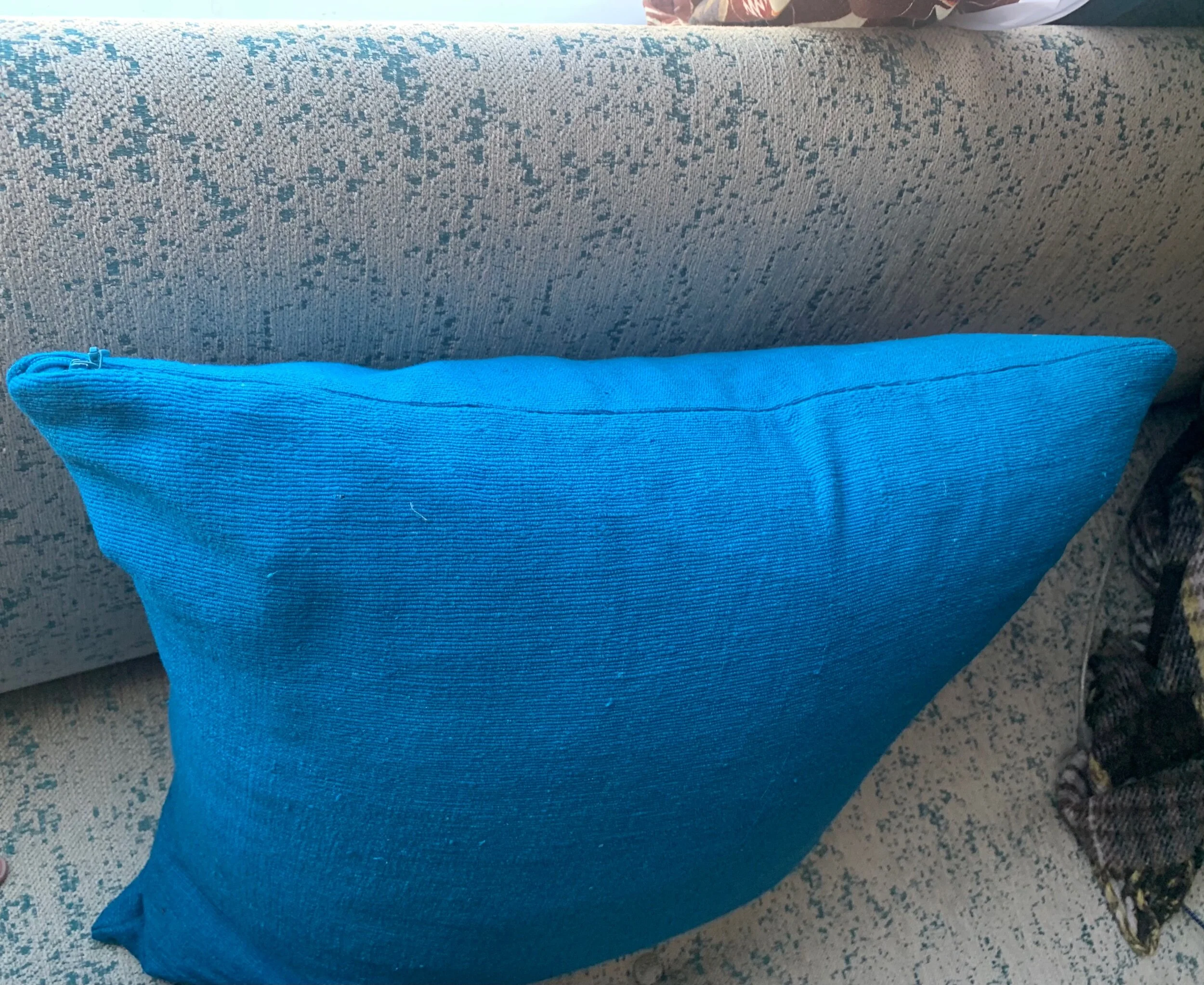 C78BB30D-599E-4F0F-AE56-6D5773A0BED7