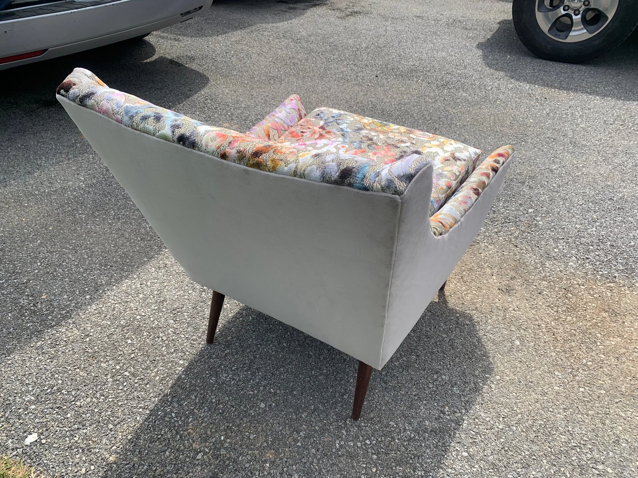 F8DD581E-B4FD-4A61-87E3-FCDAA3C6D13F