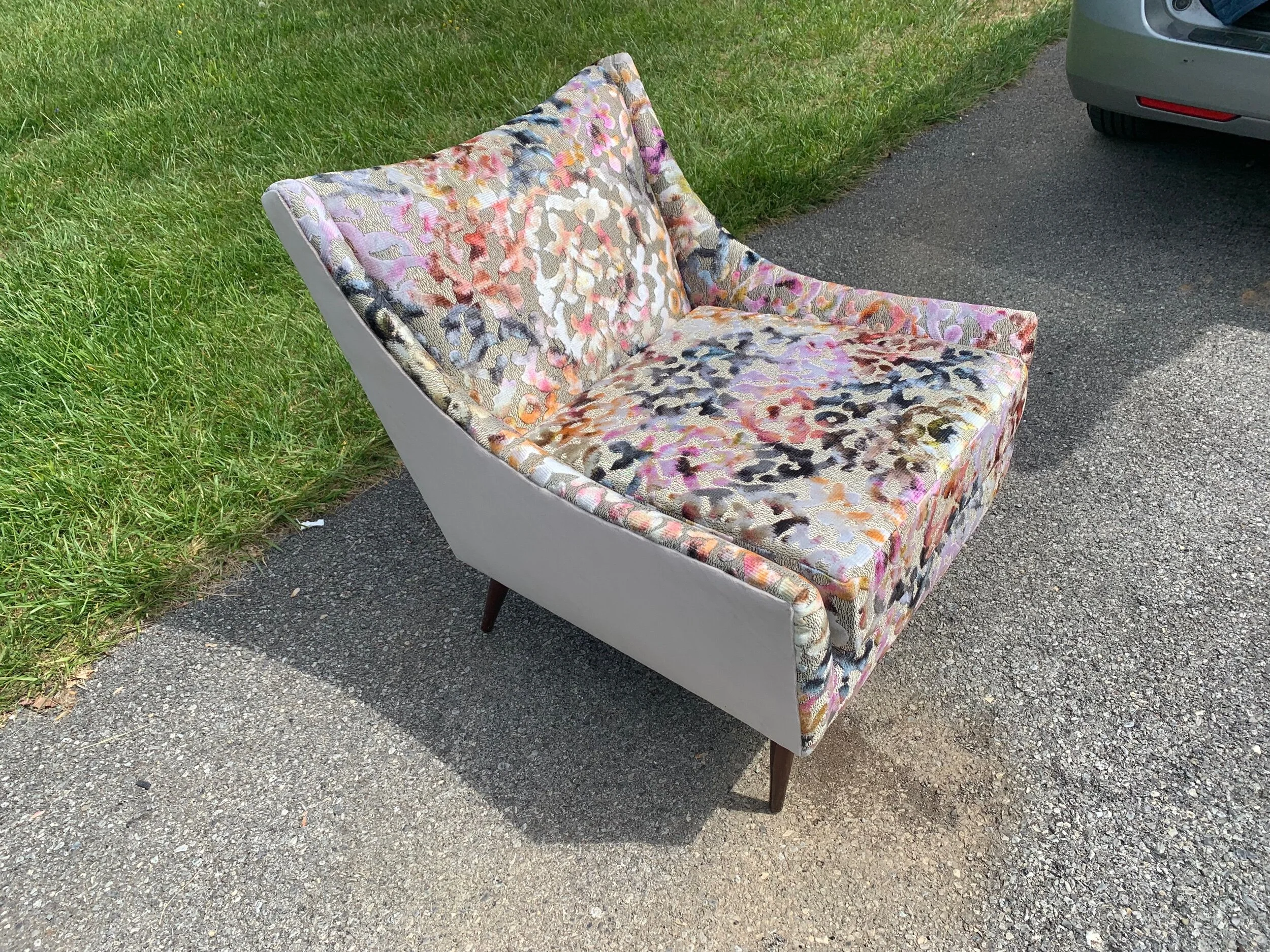 A6DD6896-E03C-48F5-B2BF-3B3B18B4FCF1