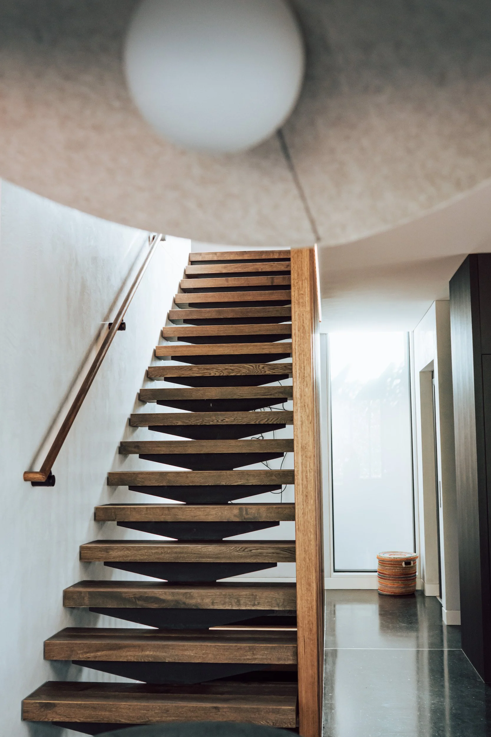 4_stair_2.jpg