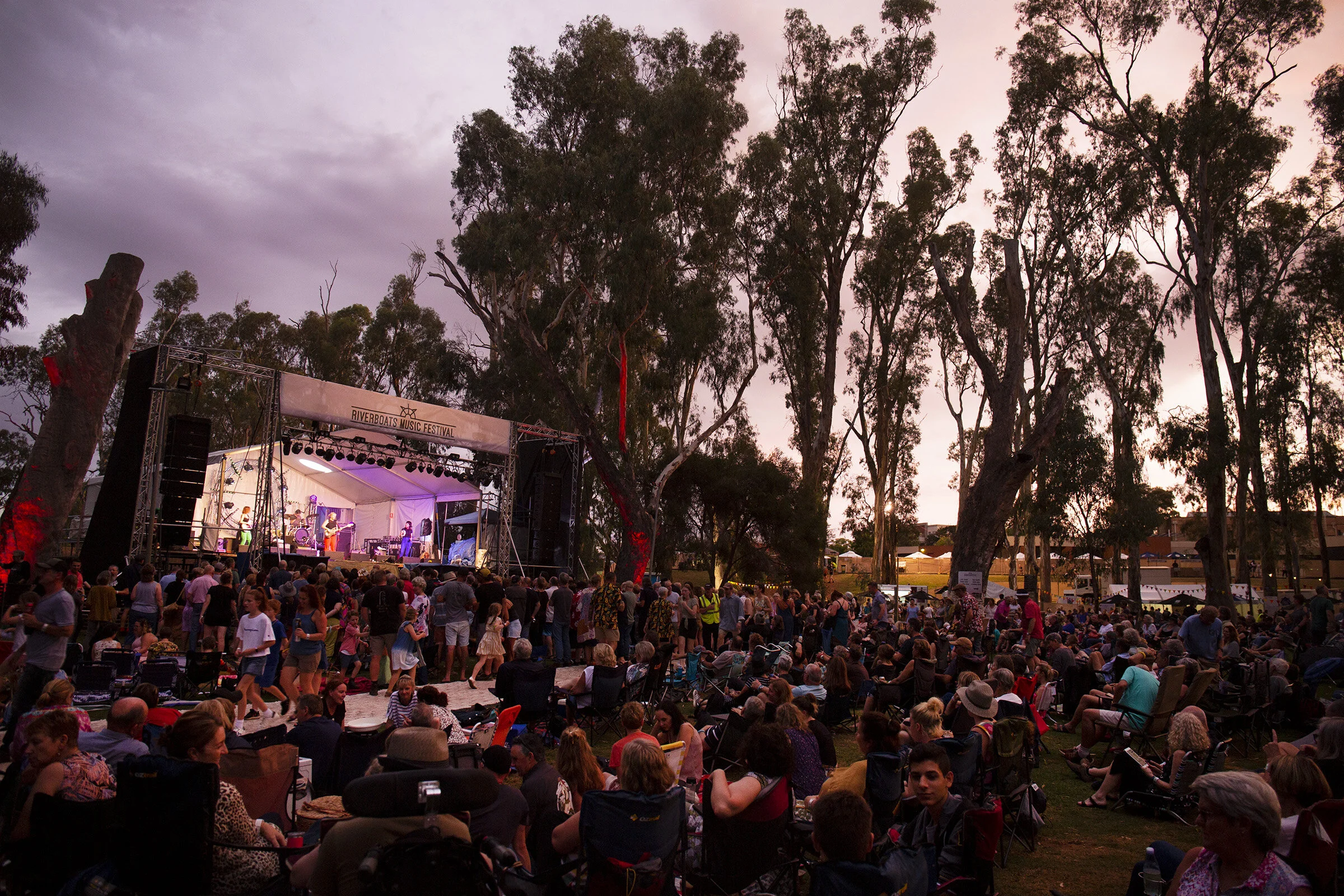 Riverboats 2020 - Friday Night