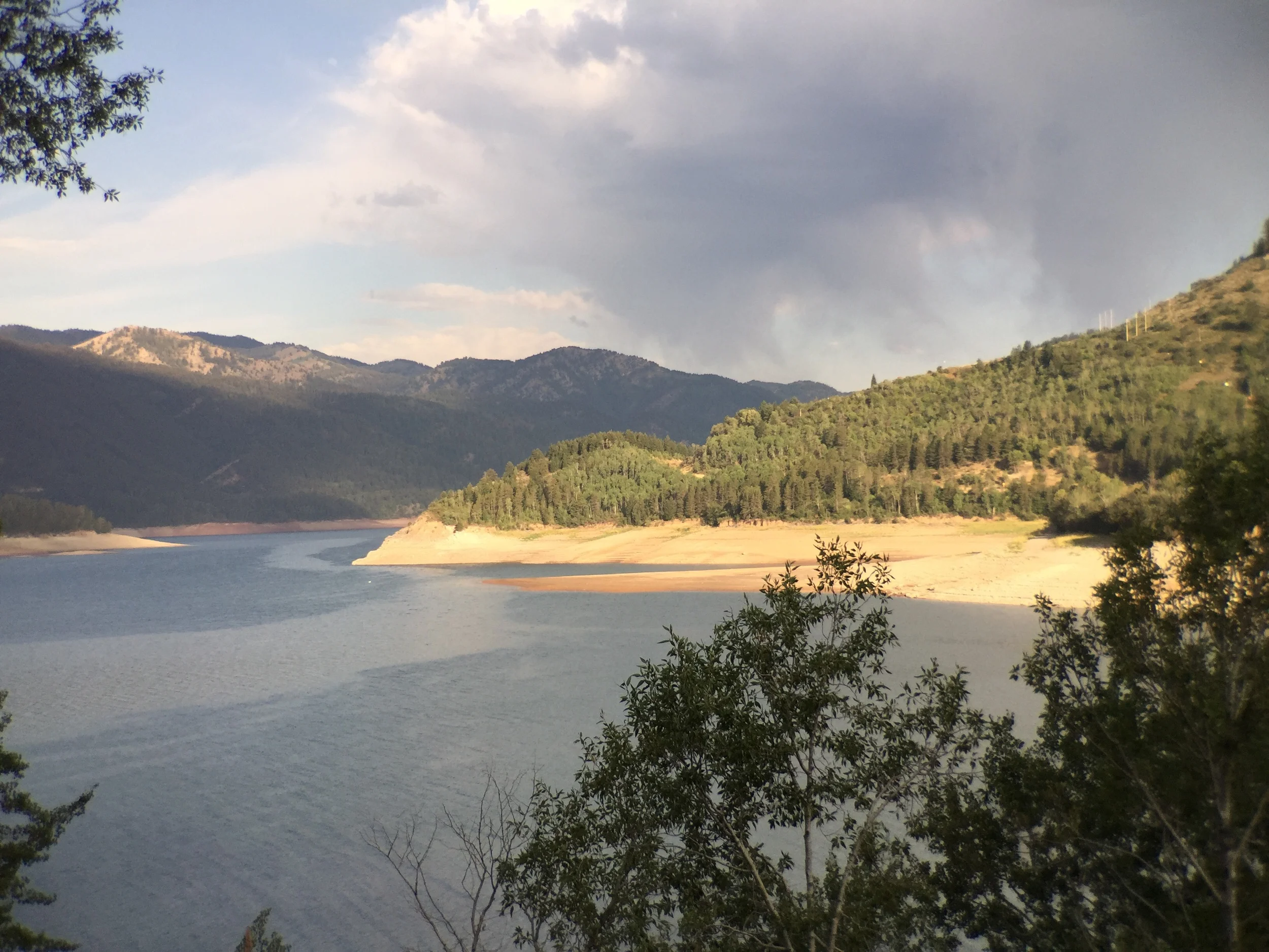 After seeing this beautiful view, we wish our family is sharing this with us. 
