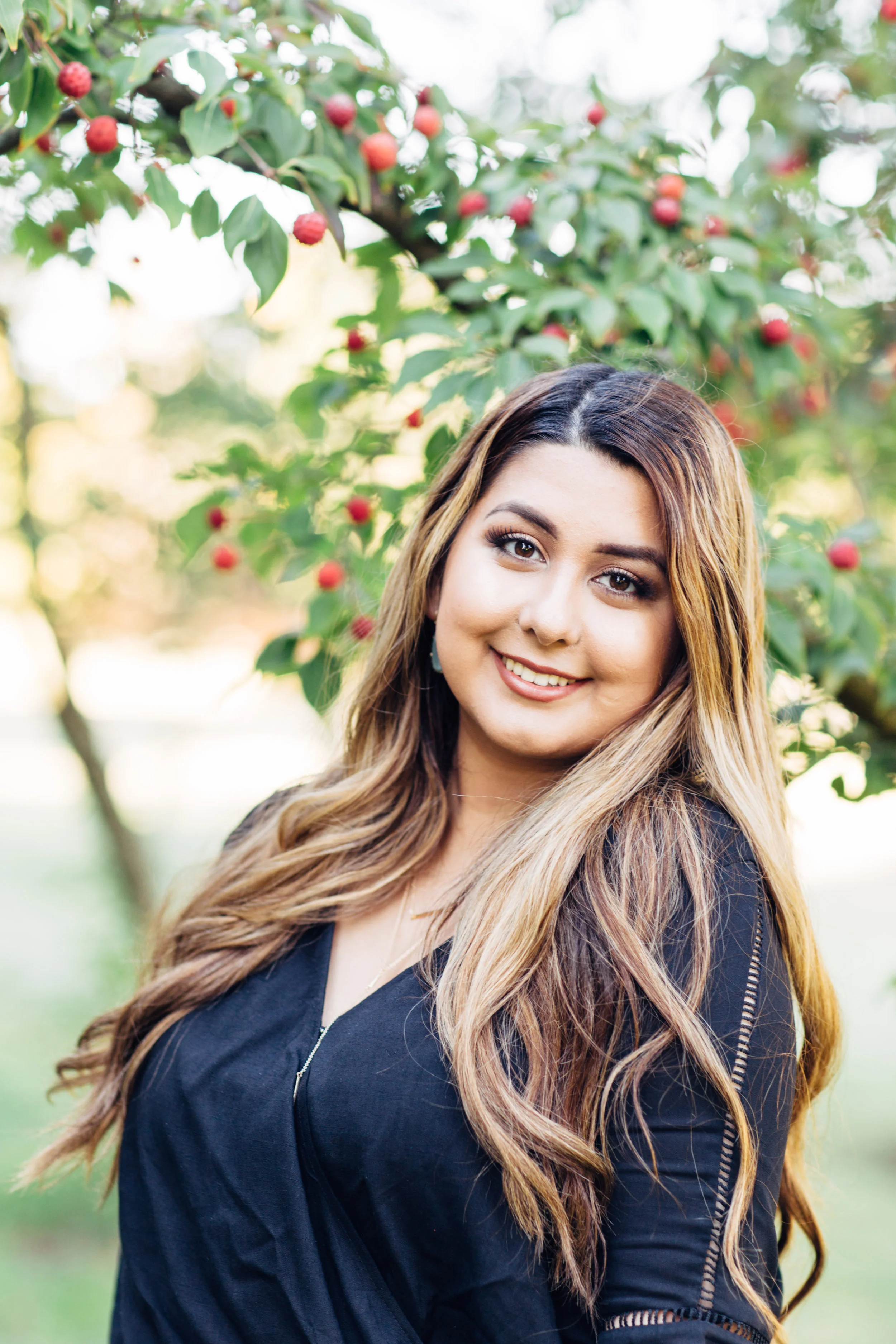 After a few portraits at Heritage Hall & downtown, we drove about 5 minutes away to Juanita Bay Park. It was GORGEOUS. My first time visiting this park and I'm so glad I did. After this shoot, I definitely plan on recommending this location to other clients because of how beautiful it was. 