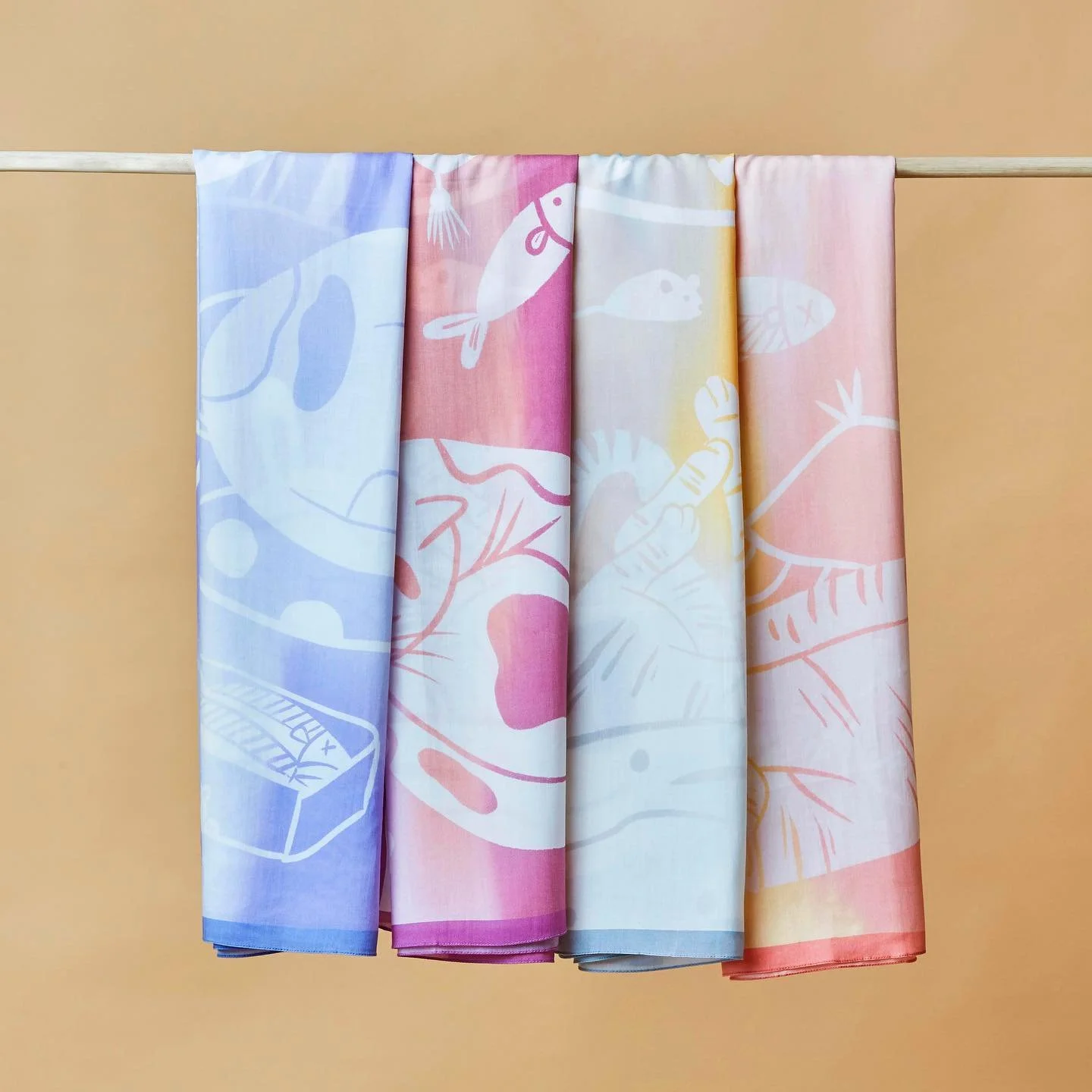 Our only 100% Tencel scarfs 🎀

.
.
.
.
.
.
.
#madebymate #withmbm #scarf #scarffashion #scarfstyle #scarves #shawl #scarfaccessories #tencel #silk #cottonsilk #scarfdesign #scarflover #sustainablefashion #porcelainring #ceramicring #ceramicacceasori