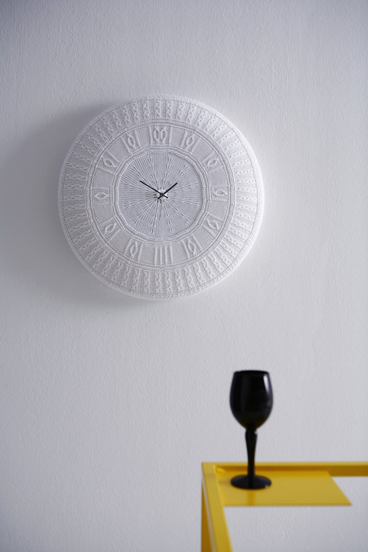 Gomitolo Clock