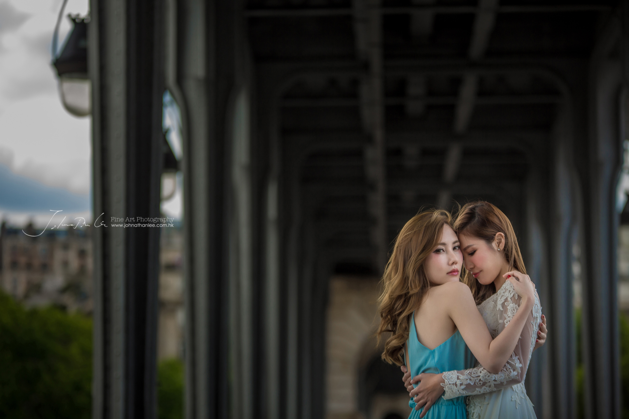 Carmen & Lauren_by_JLee_05.jpg