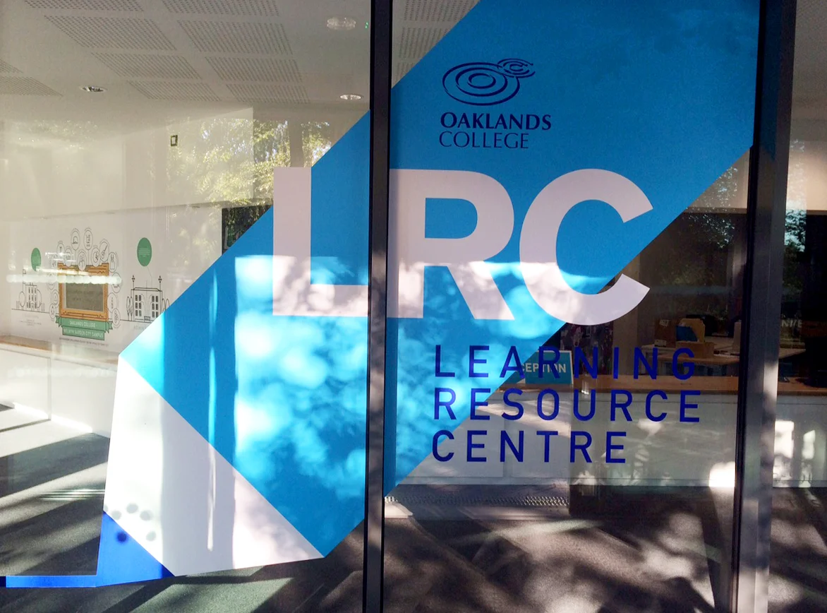 LRC EXTERNAL WINDOW GRAPHIC