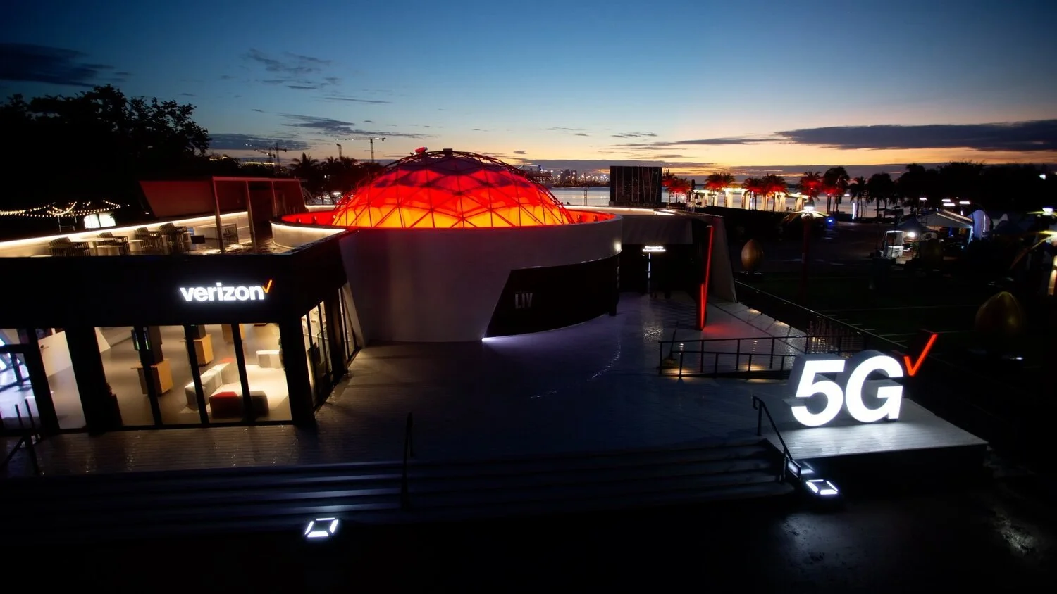 Verizon 5G Dome