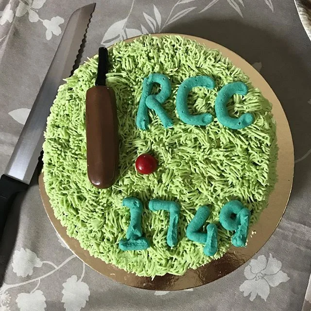 What a cake. #Top5TeasOnTheCircuit #NoFilter #NoRunningAfterTea