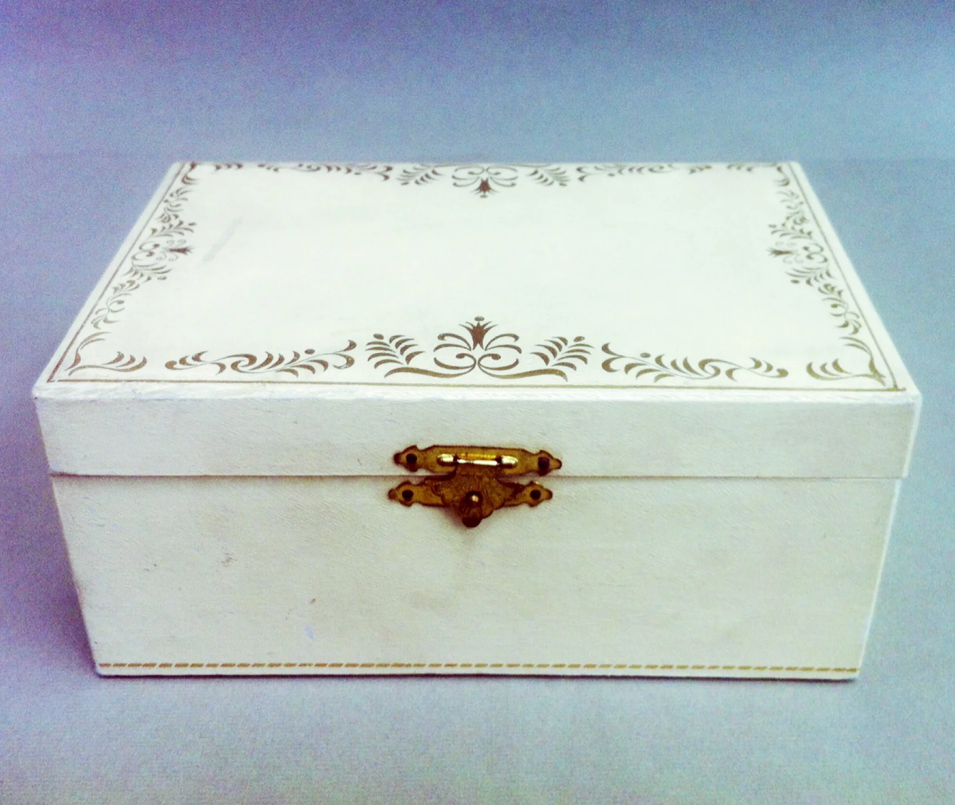 1453JewelleryBox.01.JPG