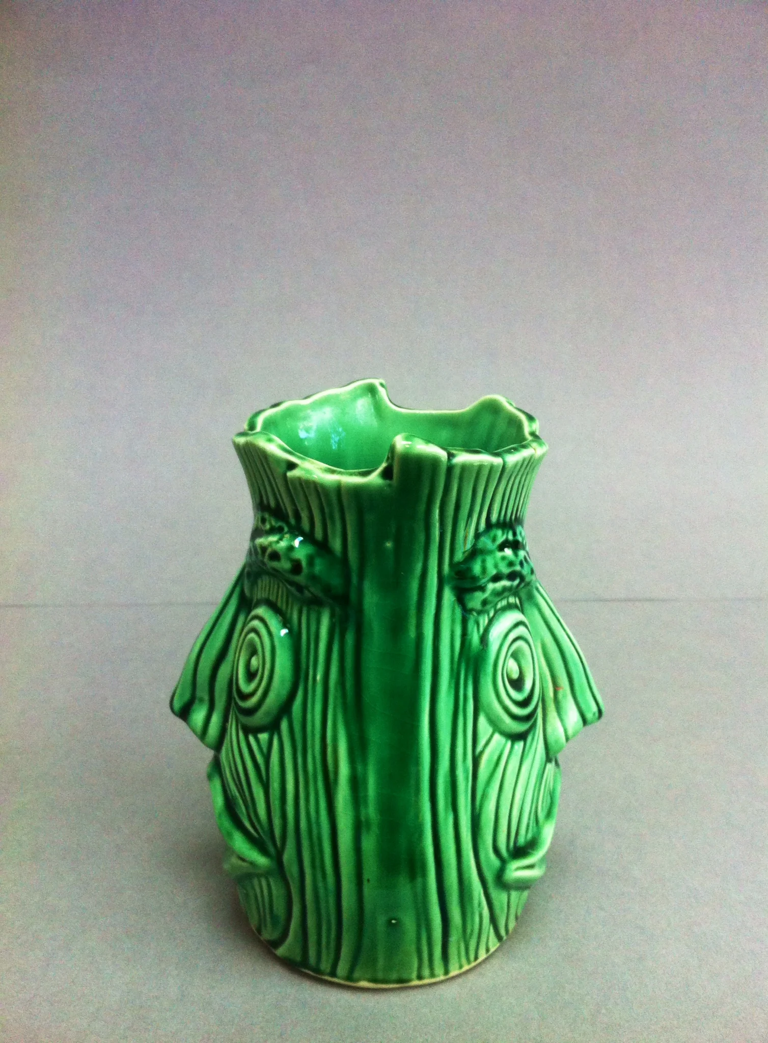 1541CeleryVase.02.JPG