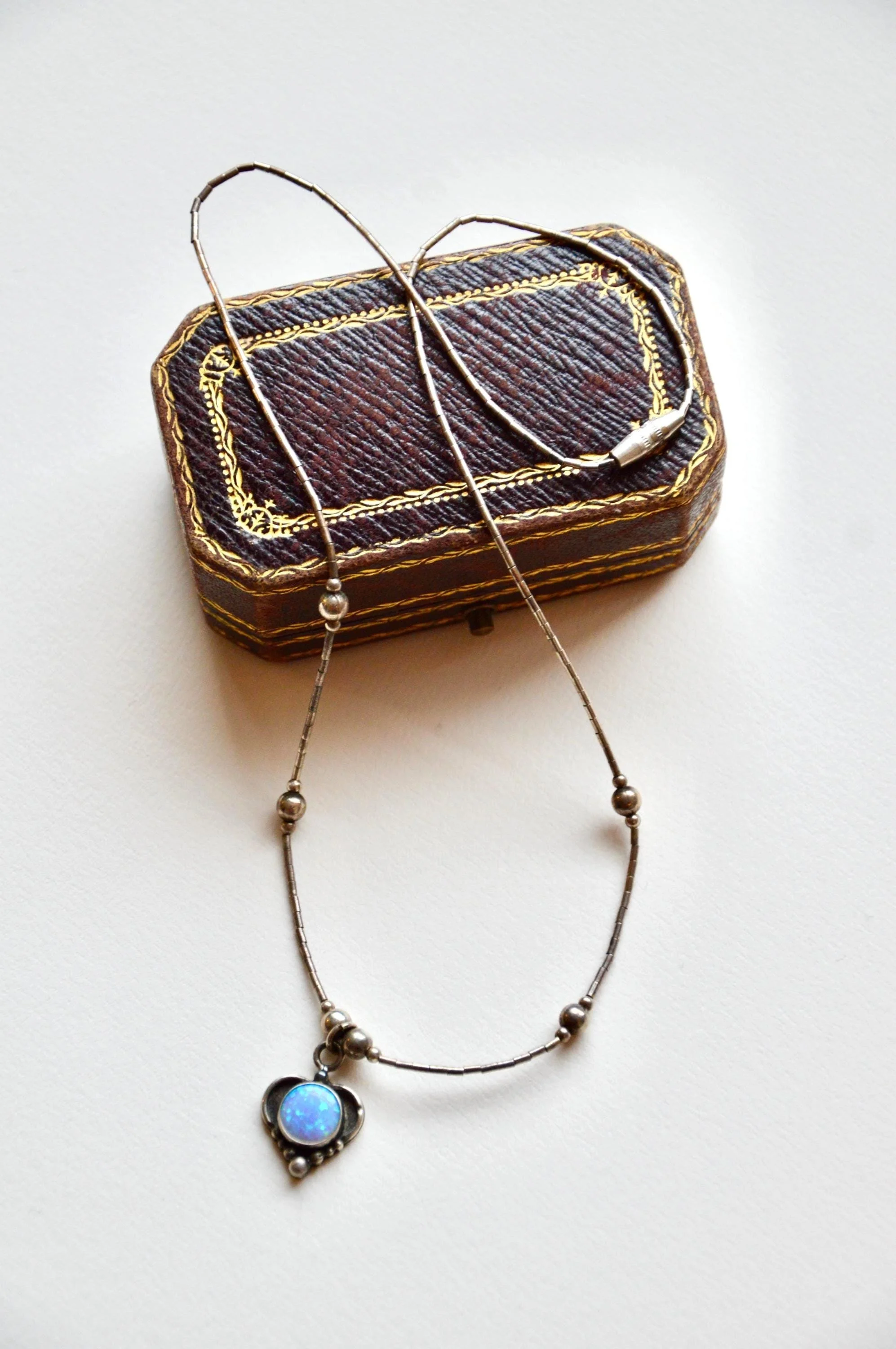 https://i.etsystatic.com/21152721/r/il/57d02d/7405128017/il_fullxfull.7405128017_m0er.jpg