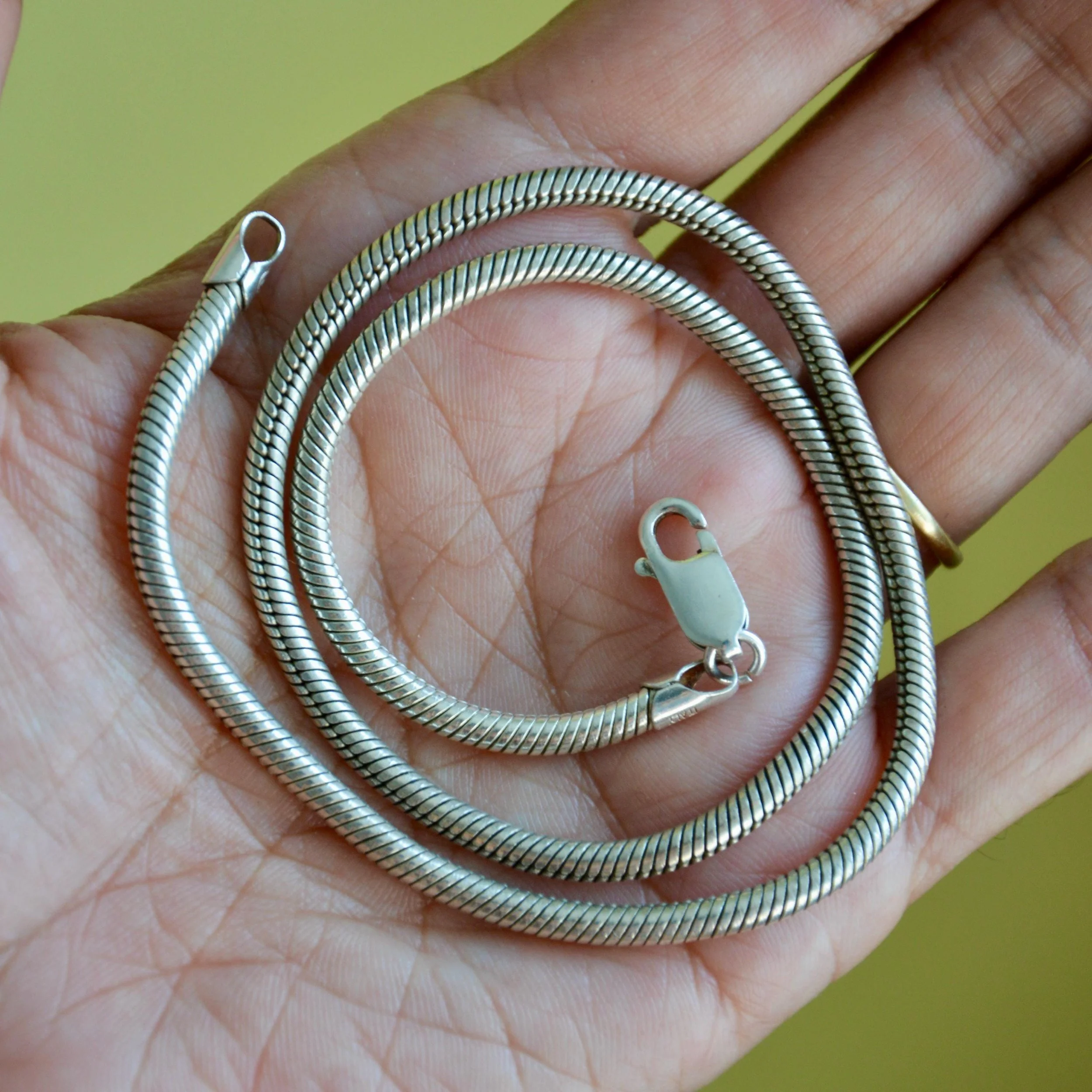 https://i.etsystatic.com/21152721/r/il/891eb2/8285594535/il_fullxfull.8285594535_l5js.jpg