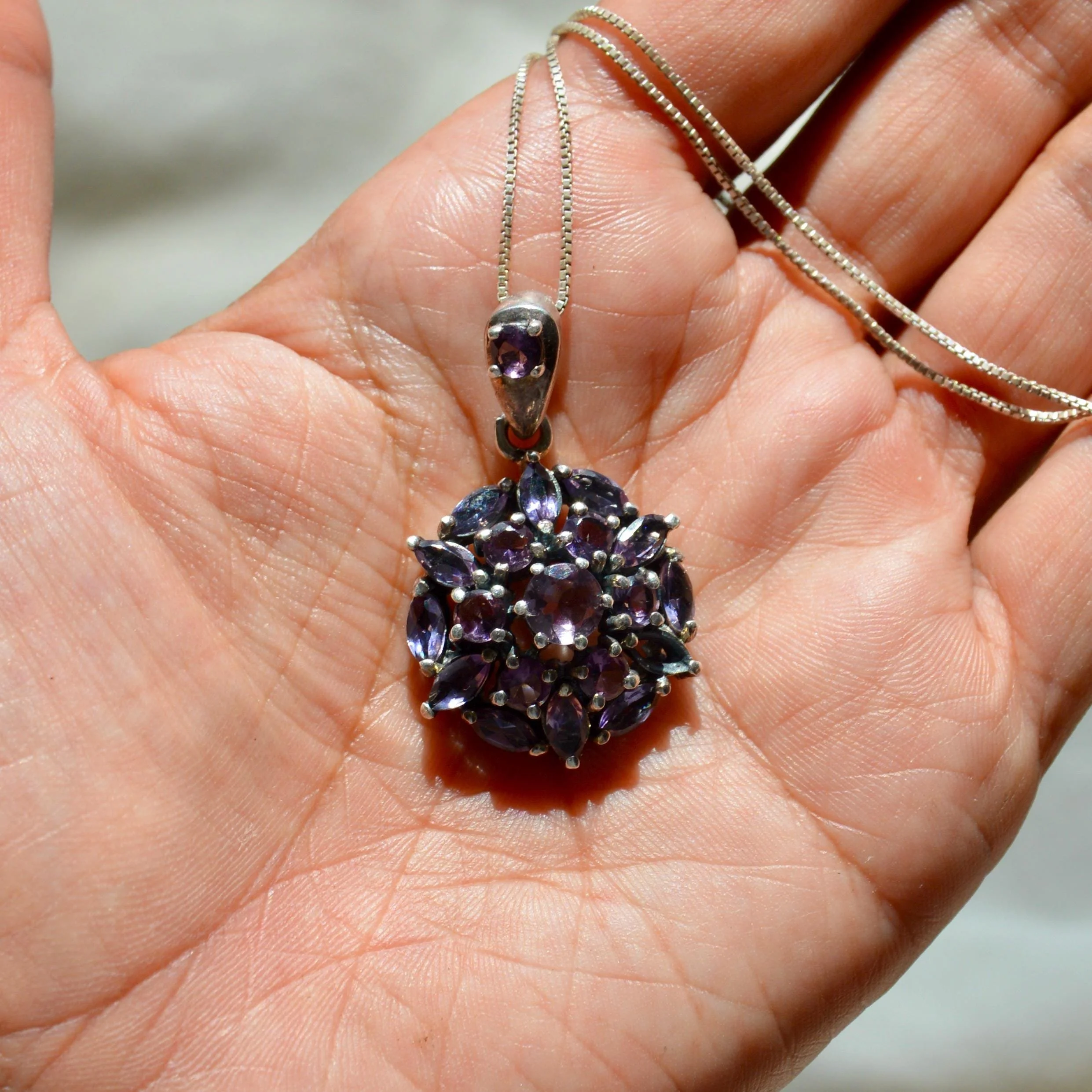 https://i.etsystatic.com/21152721/r/il/033777/8279318853/il_fullxfull.8279318853_ik86.jpg