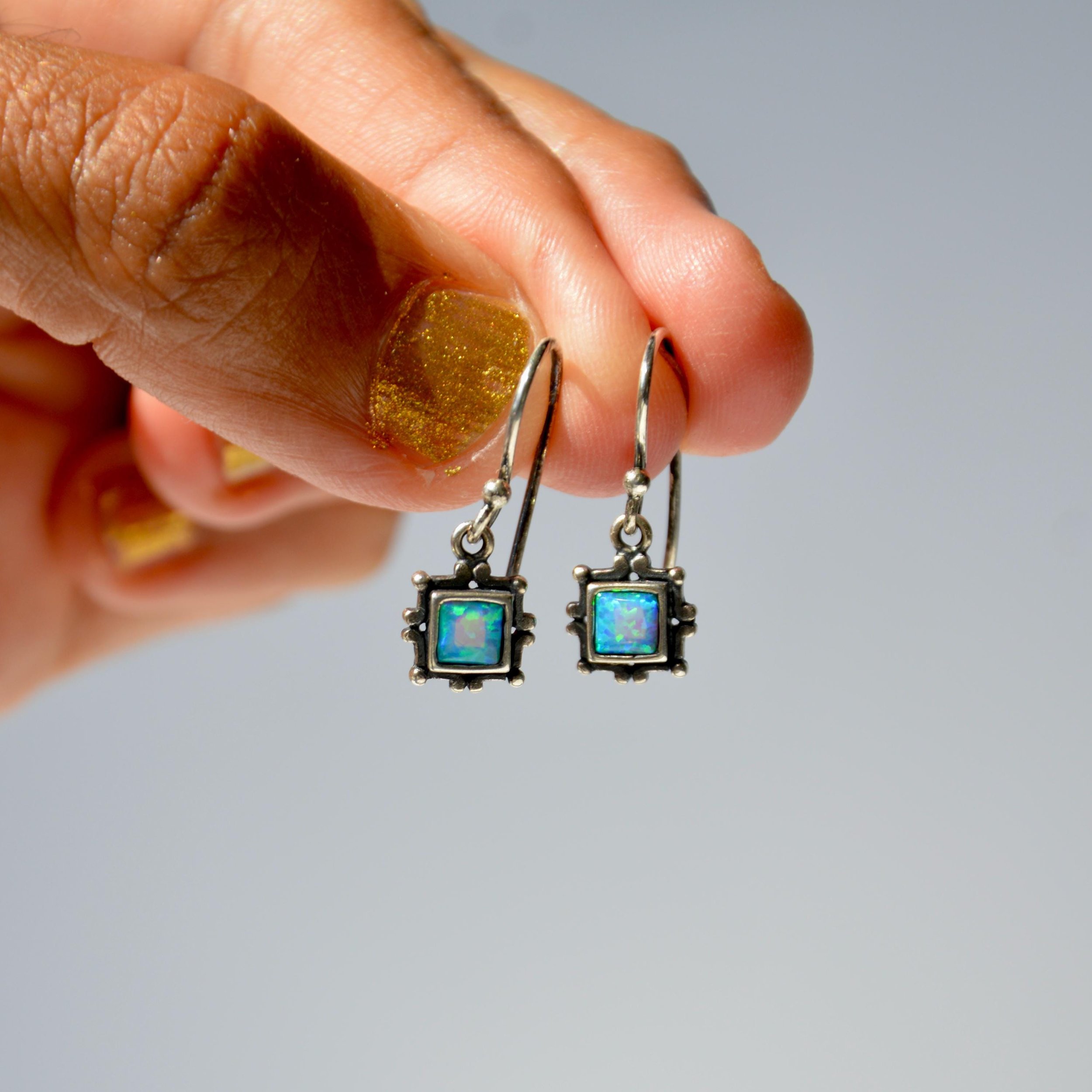 https://i.etsystatic.com/21152721/r/il/040283/8272450765/il_fullxfull.8272450765_7ren.jpg