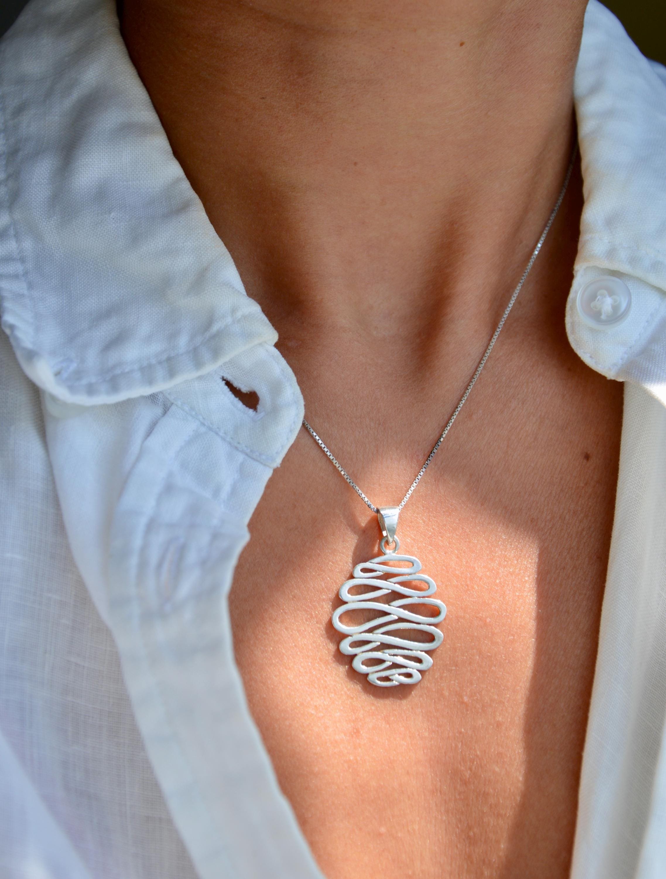https://i.etsystatic.com/21152721/r/il/e0c665/8272533285/il_fullxfull.8272533285_a060.jpg