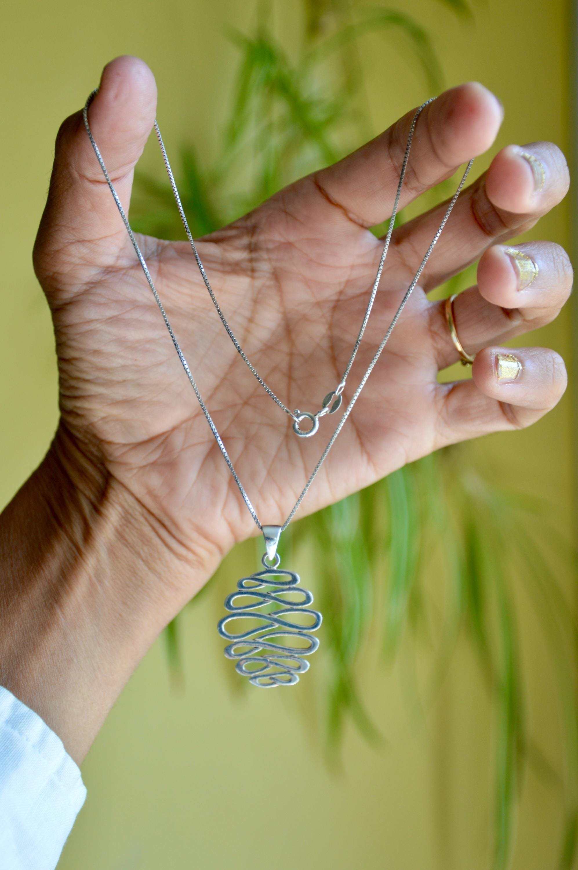 https://i.etsystatic.com/21152721/r/il/55bd05/8272533019/il_fullxfull.8272533019_a44c.jpg