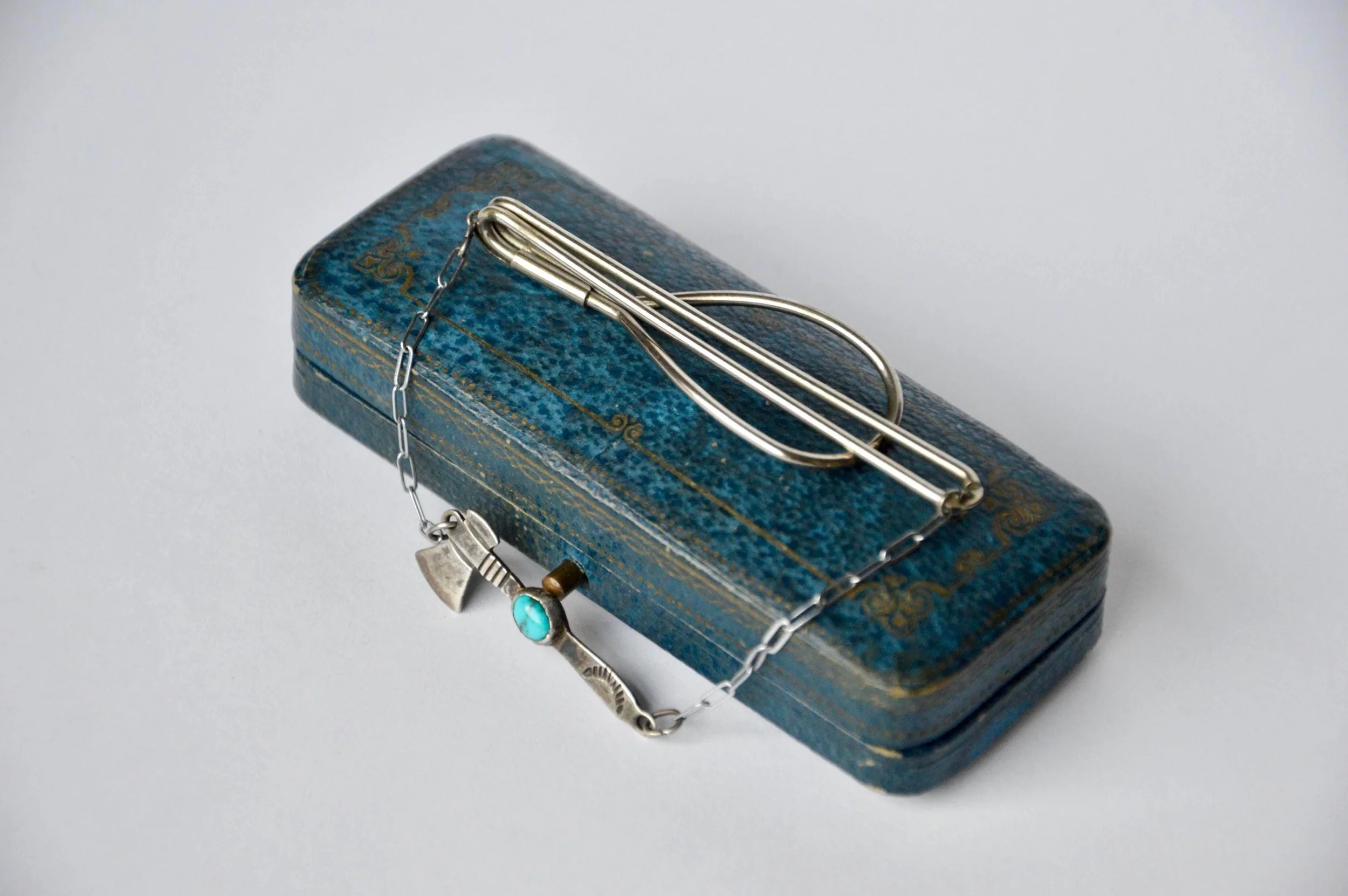 https://i.etsystatic.com/21152721/r/il/4f7d8d/7767762143/il_fullxfull.7767762143_1wex.jpg