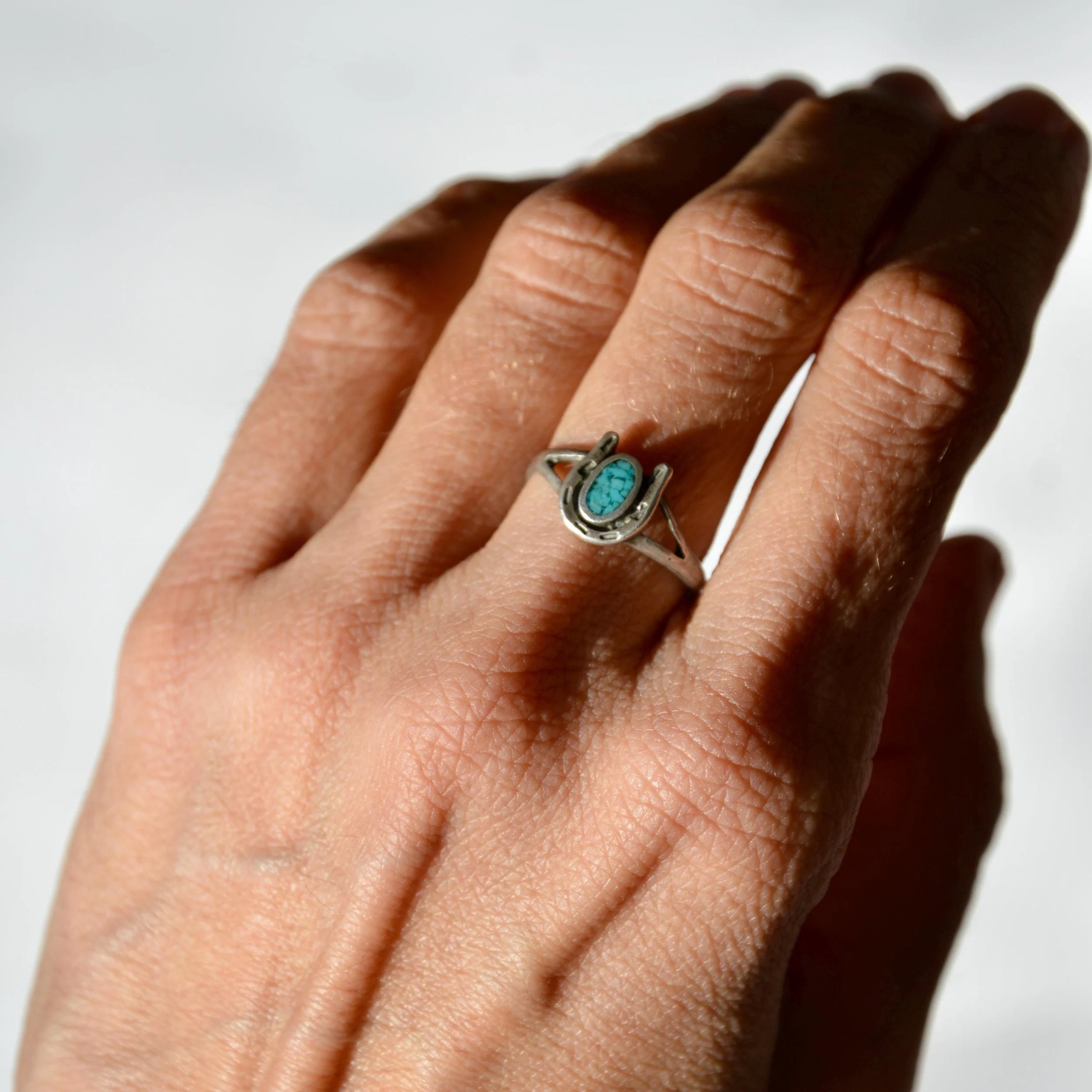 https://i.etsystatic.com/21152721/r/il/23f740/7767730951/il_fullxfull.7767730951_mu44.jpg