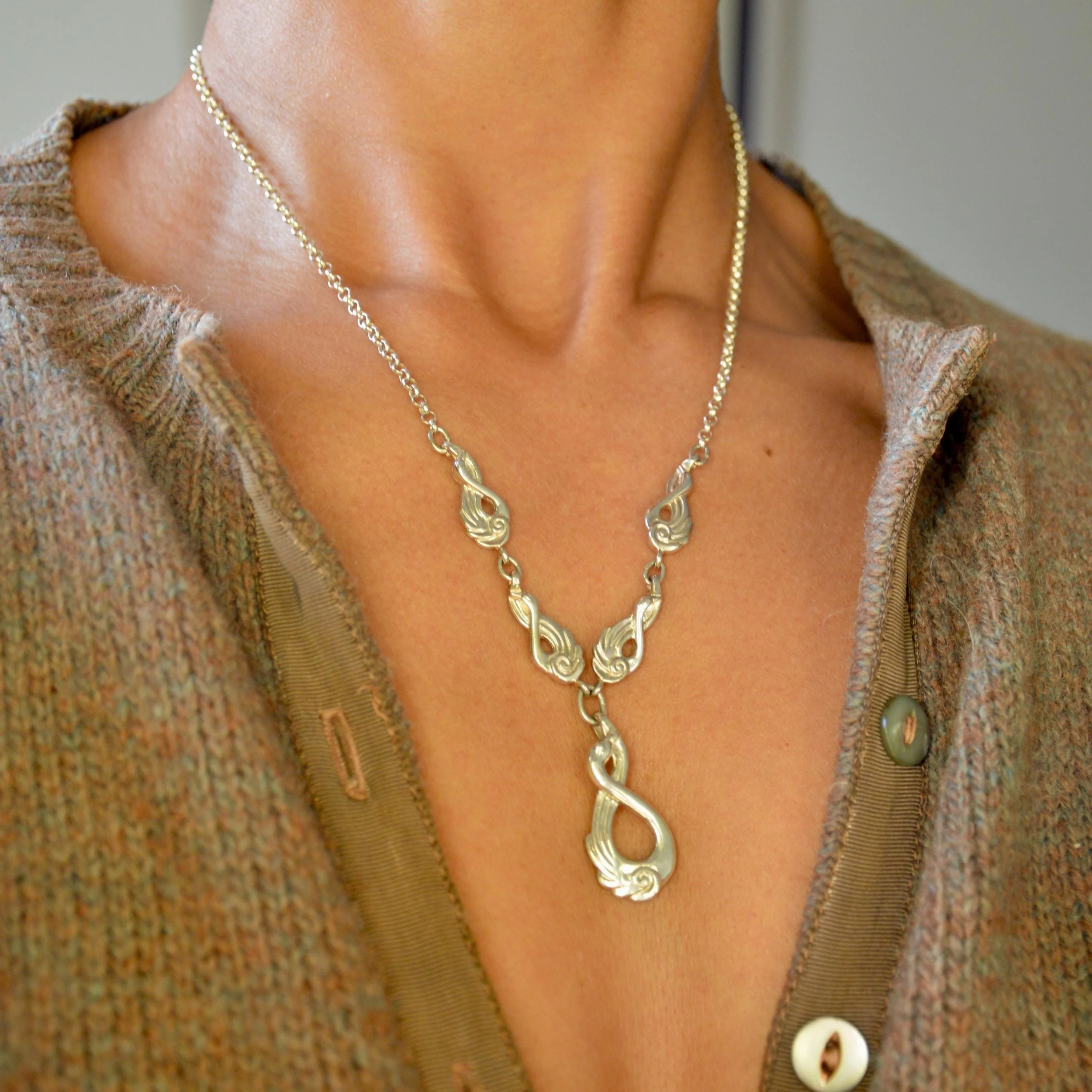 https://i.etsystatic.com/21152721/r/il/6613e6/7456215865/il_fullxfull.7456215865_hqre.jpg