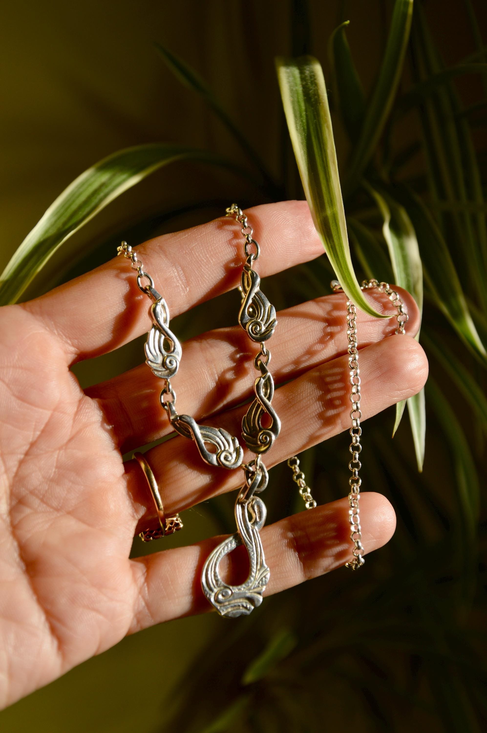 https://i.etsystatic.com/21152721/r/il/6b5f4c/7269348243/il_fullxfull.7269348243_lnkn.jpg