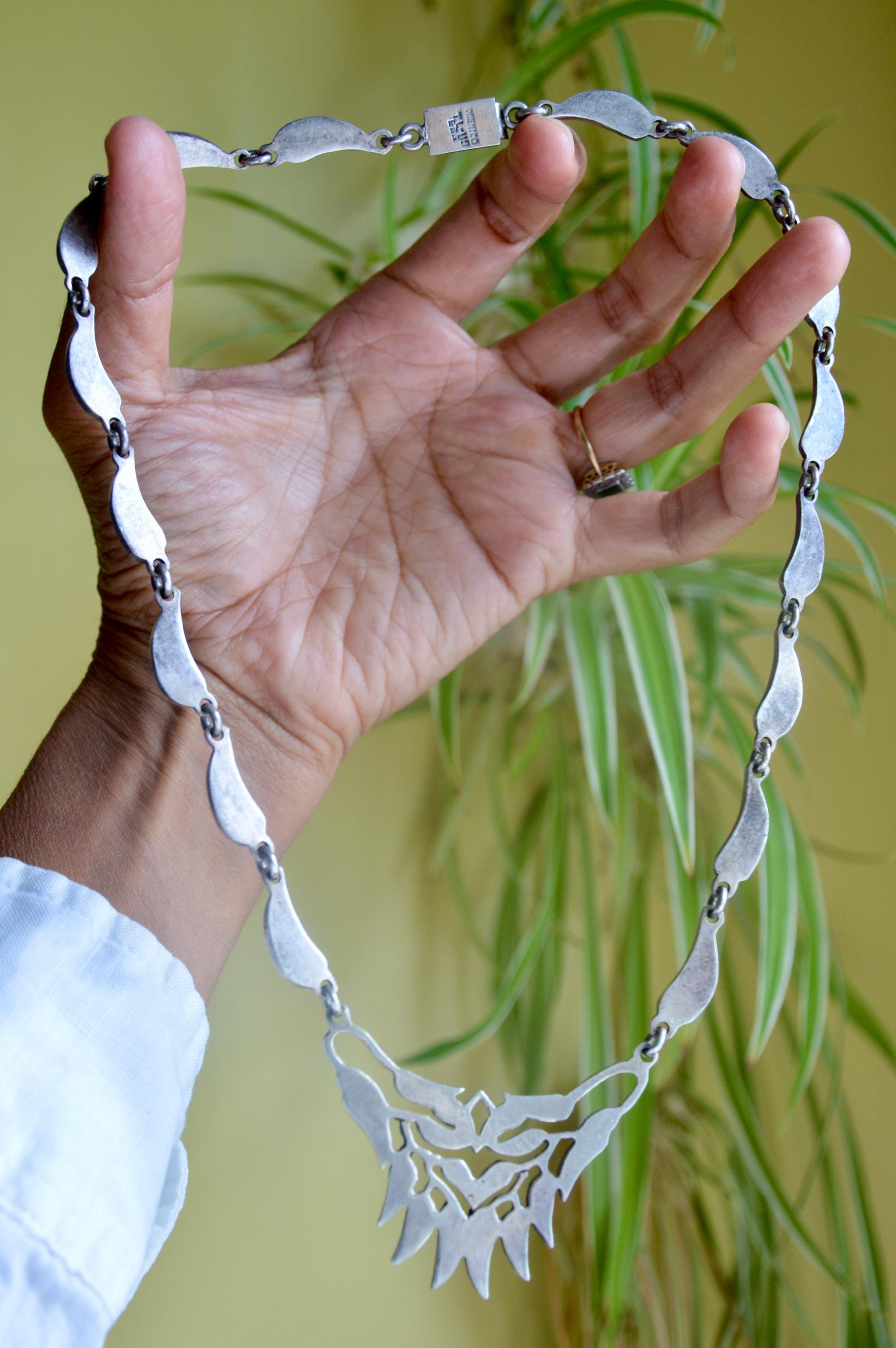 https://i.etsystatic.com/21152721/r/il/877f4a/8161555754/il_fullxfull.8161555754_4zhw.jpg