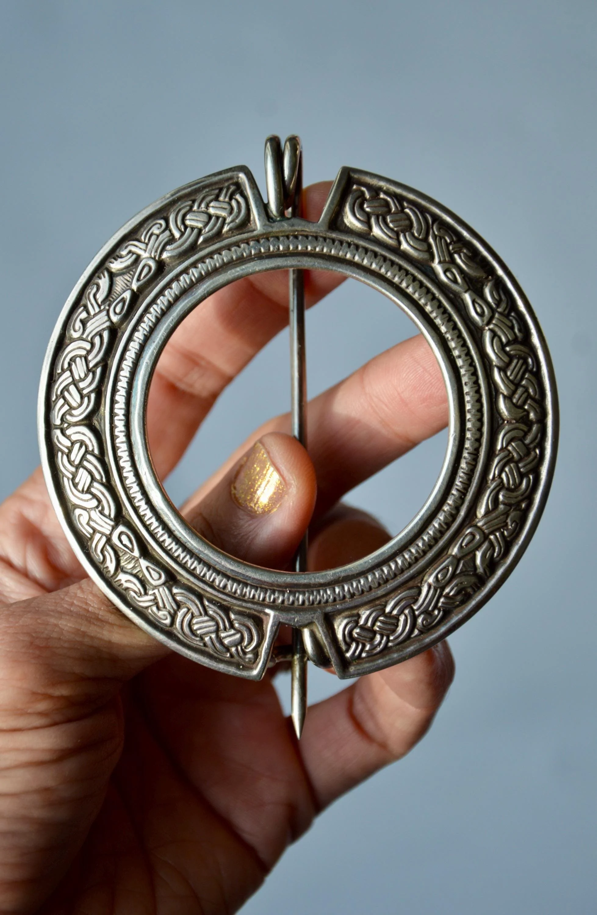https://i.etsystatic.com/21152721/r/il/d59b02/7637845310/il_fullxfull.7637845310_mi7d.jpg