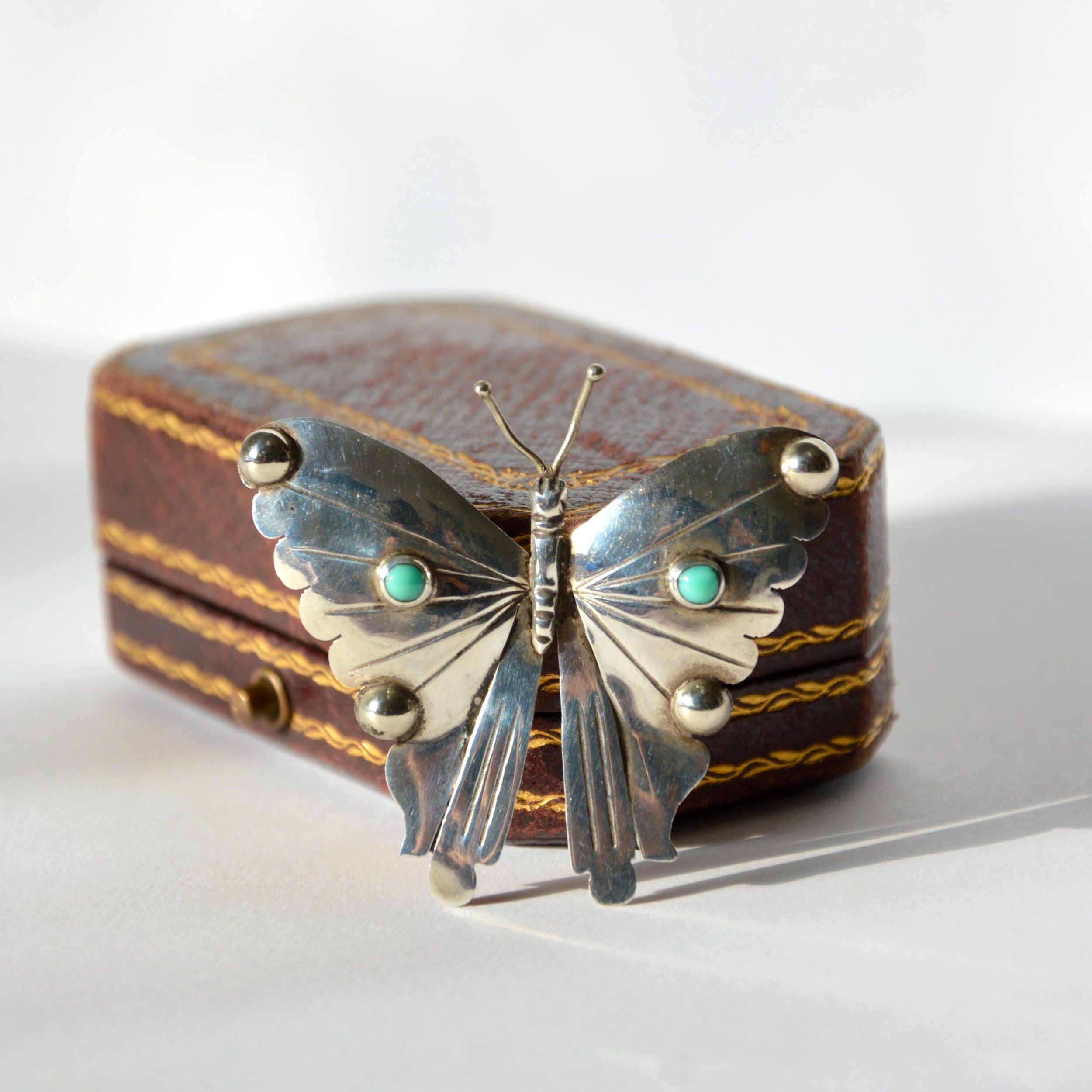 https://i.etsystatic.com/21152721/r/il/bfc432/7709623273/il_fullxfull.7709623273_sswp.jpg