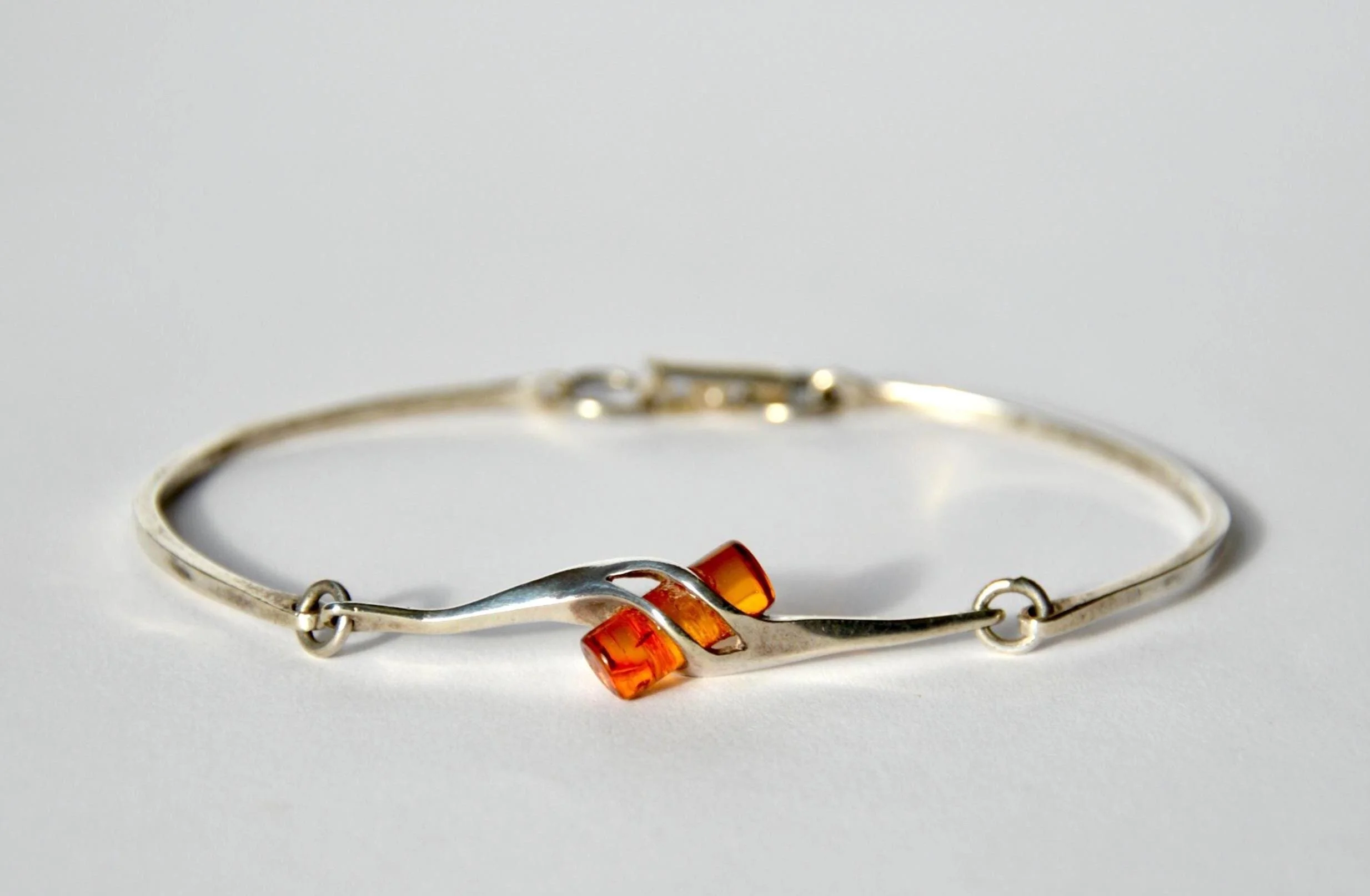 https://i.etsystatic.com/21152721/r/il/72c2de/7656061494/il_fullxfull.7656061494_s313.jpg