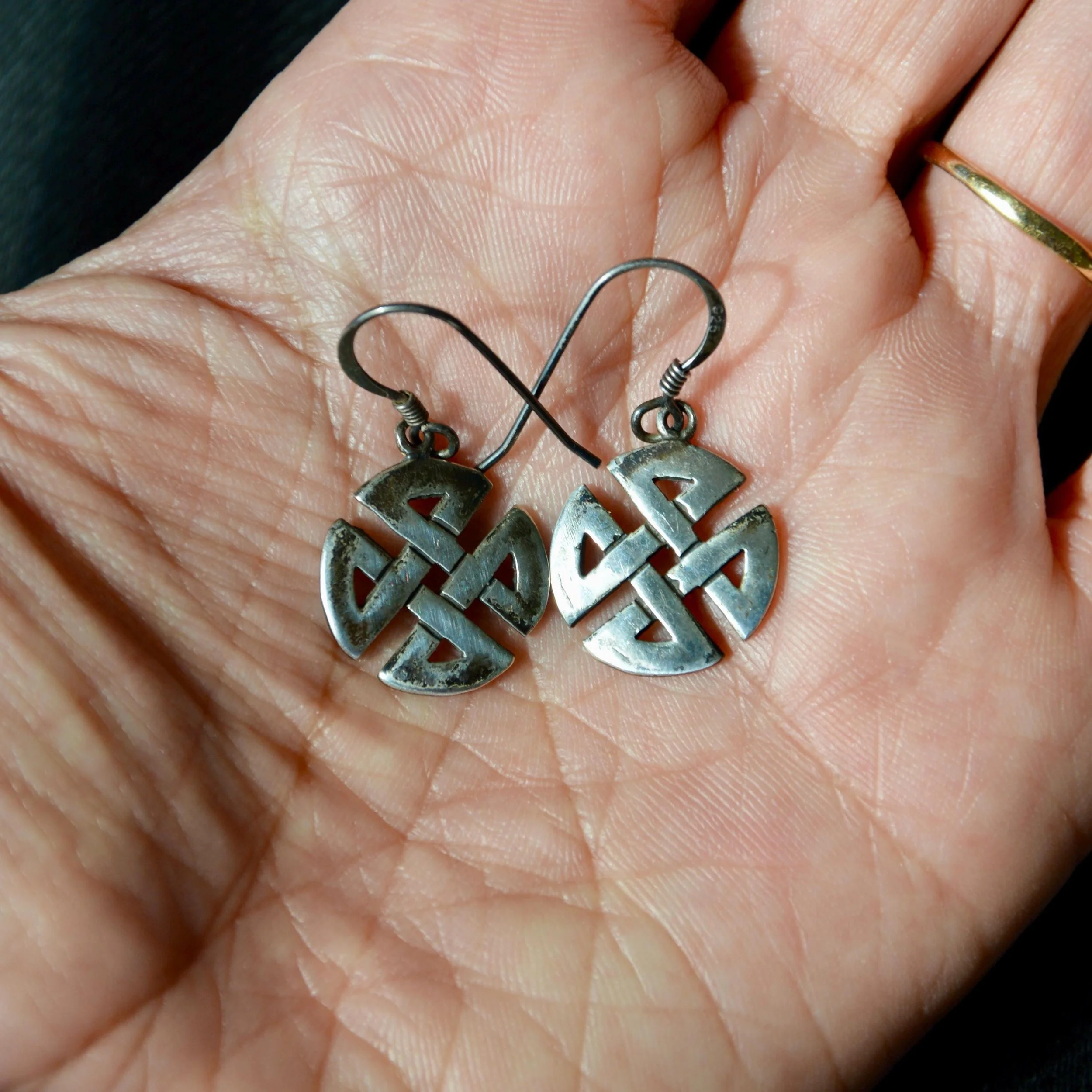 https://i.etsystatic.com/21152721/r/il/d6eed3/7989529527/il_fullxfull.7989529527_ka3l.jpg
