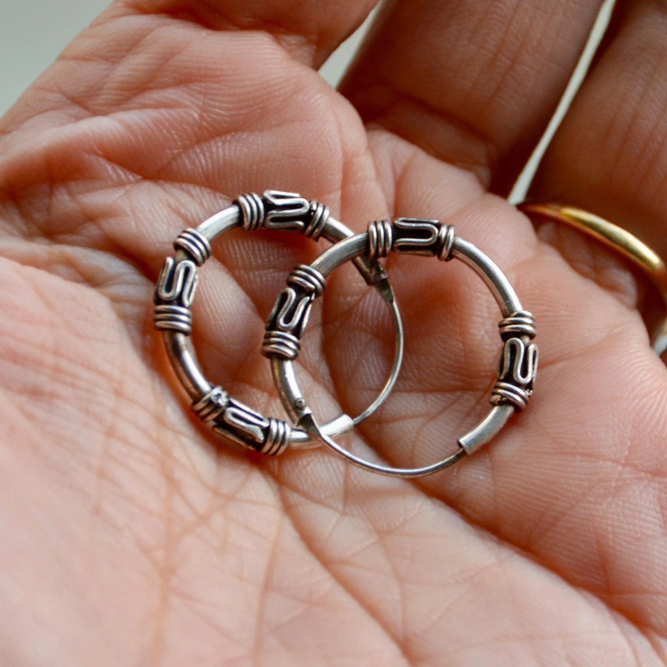 https://i.etsystatic.com/21152721/r/il/2ee5ba/8025803550/il_fullxfull.8025803550_oe2x.jpg