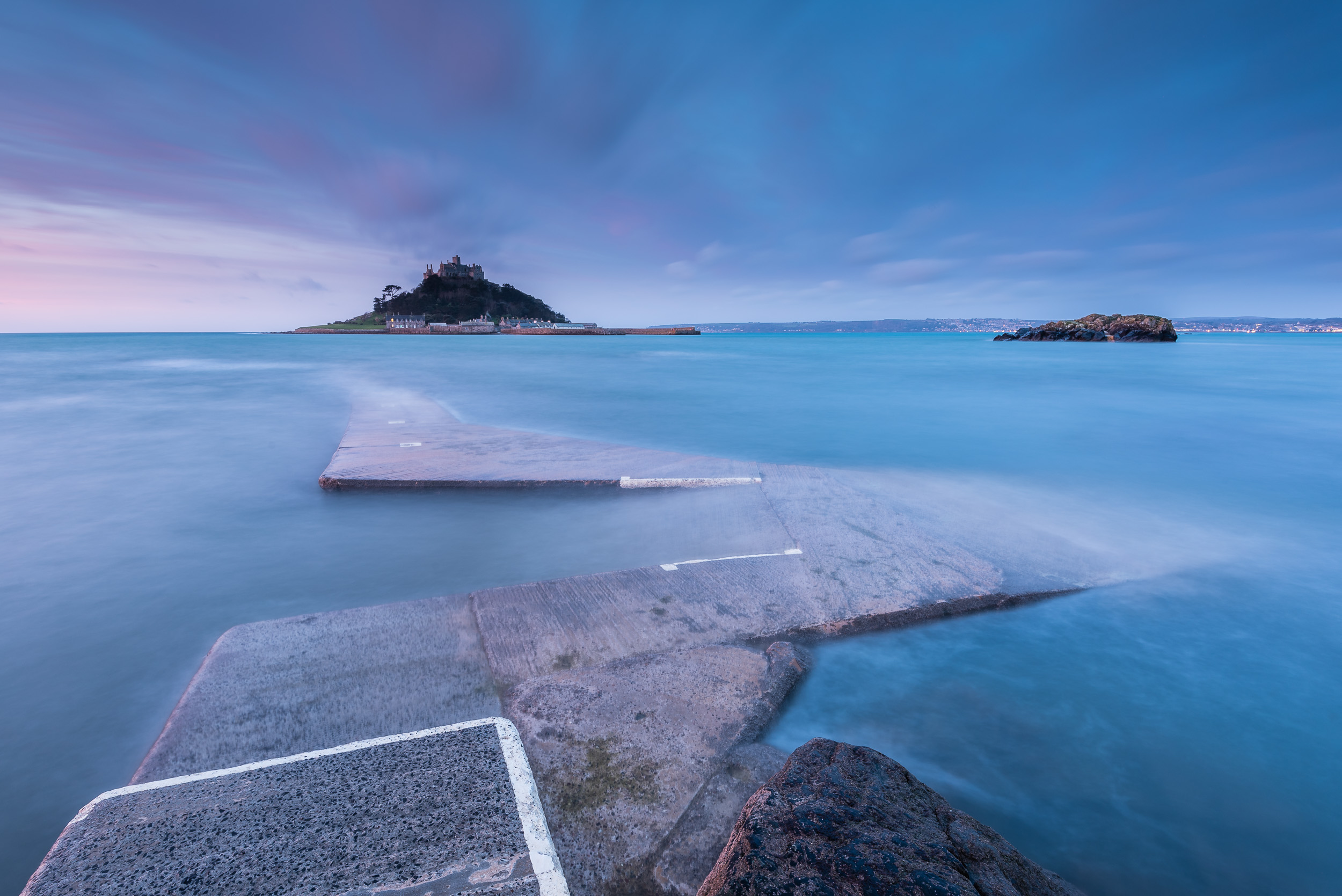 St Michael's Mount - Nikon D750, Nikon 16-35mm f/4, 19mm, 30 seconds at f/13, ISO 100