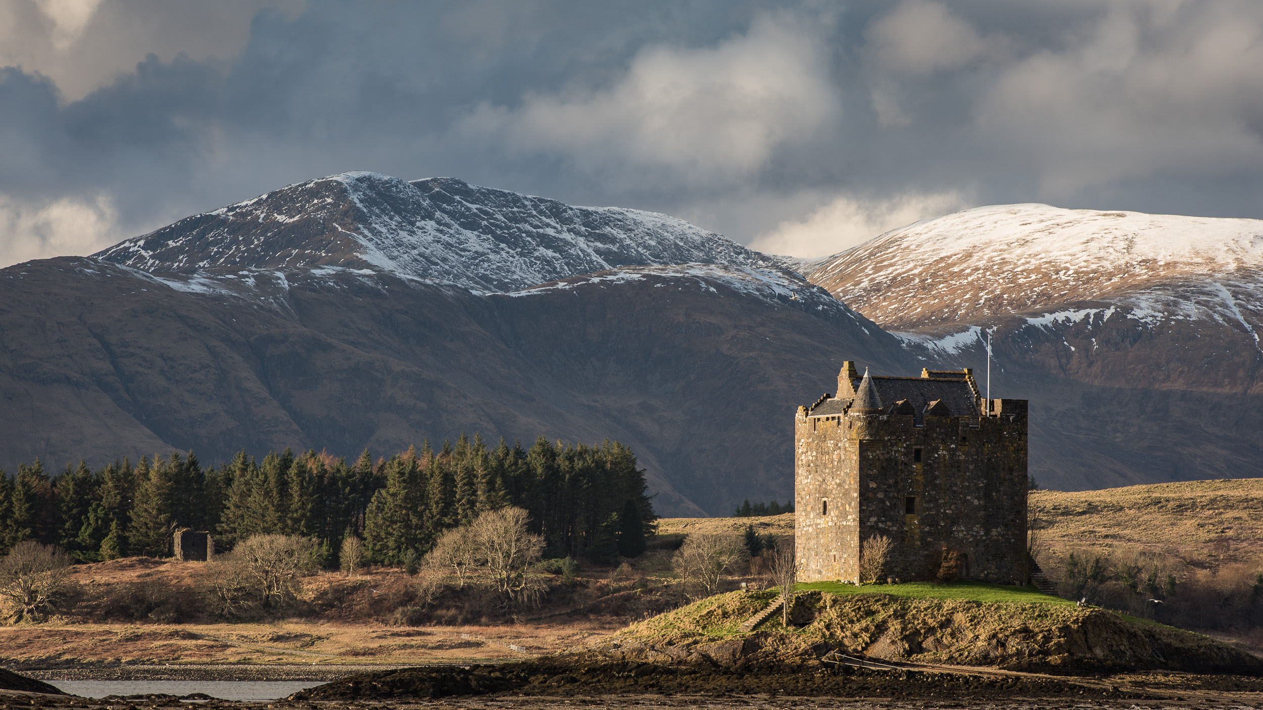Nikon D750, Nikkor 70-200mm f/2.8, @ 200mm, f/8, 1/60th second, ISO 100, Lee Filters ND Grad, 16:9 crop.