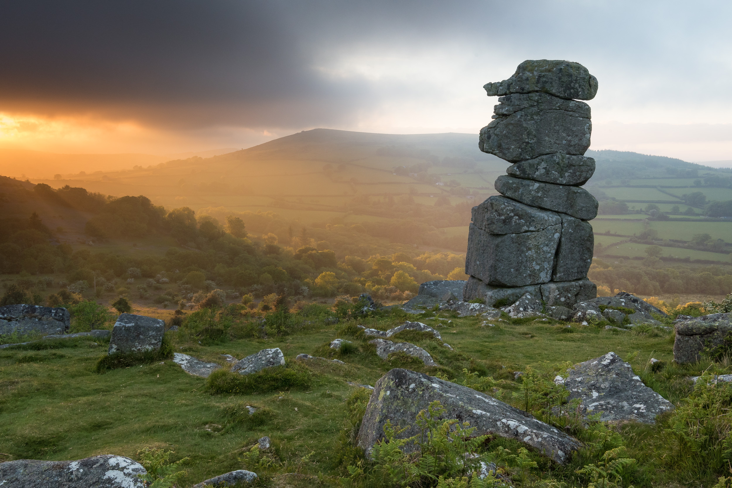 If only the light had reached Bowerman's Nose... Nikon D750, Nikon 24-70mm f/2.8 @ 35mm, ISO 800, 1/50 second, f/16, Lee Filters ND 0.9 soft edge grad.